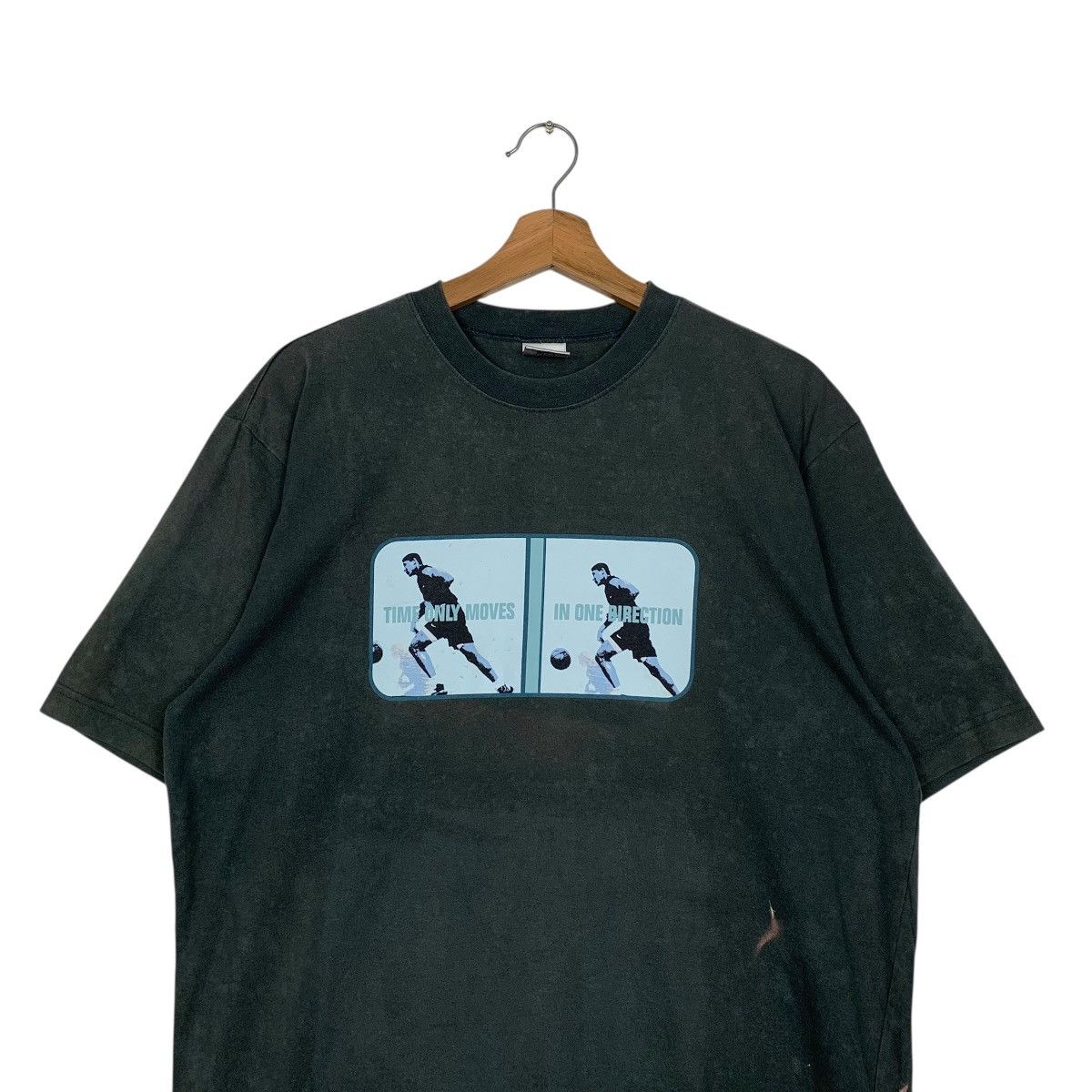 Nike Vintage 90s Nike Football T-shirt Size US M / EU 48-50 / 2 - 2 Thumbnail