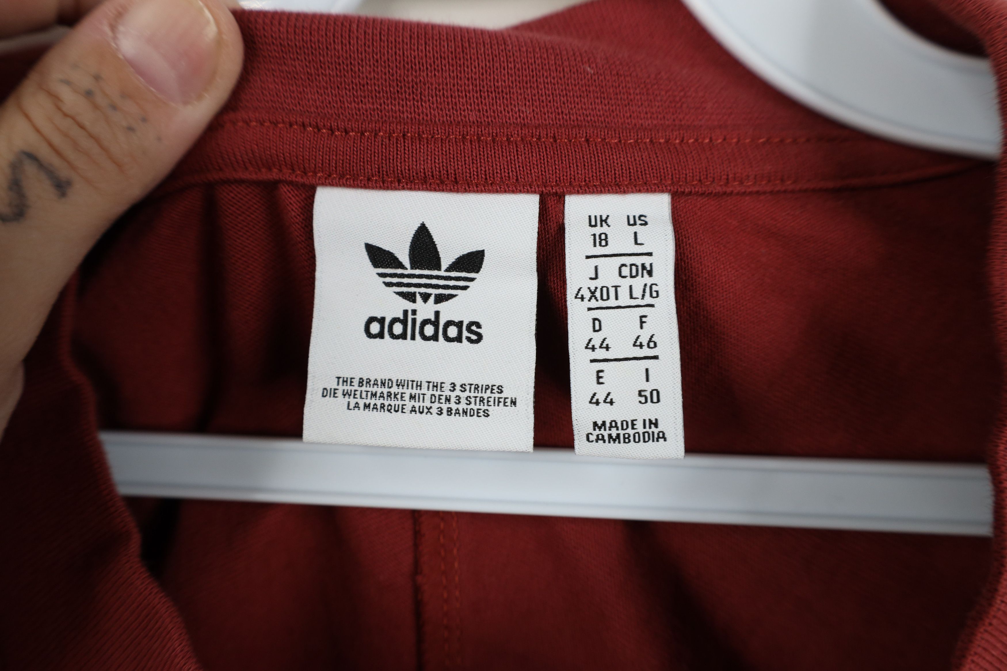 Adidas Y2K Adidas Big Logo Color Block Cropped Boxy Fit T-Shirt Size L / US 10 / IT 46 - 8 Thumbnail