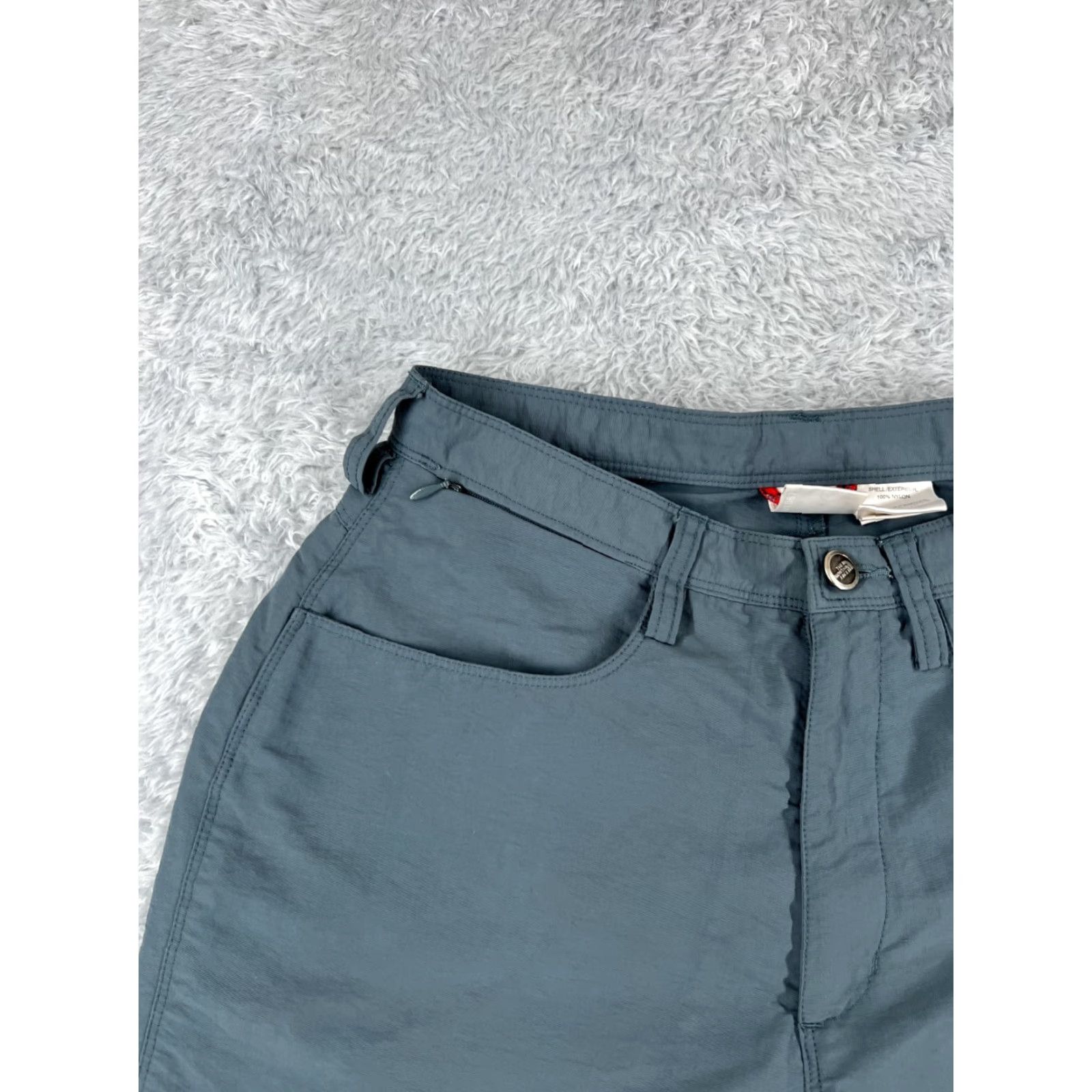 The North Face The North Face Shorts Womens 6 Gray Blue 100% Nylon Pockets Hiking Camping Fish Size 28" / US 6 / IT 42 - 4 Thumbnail