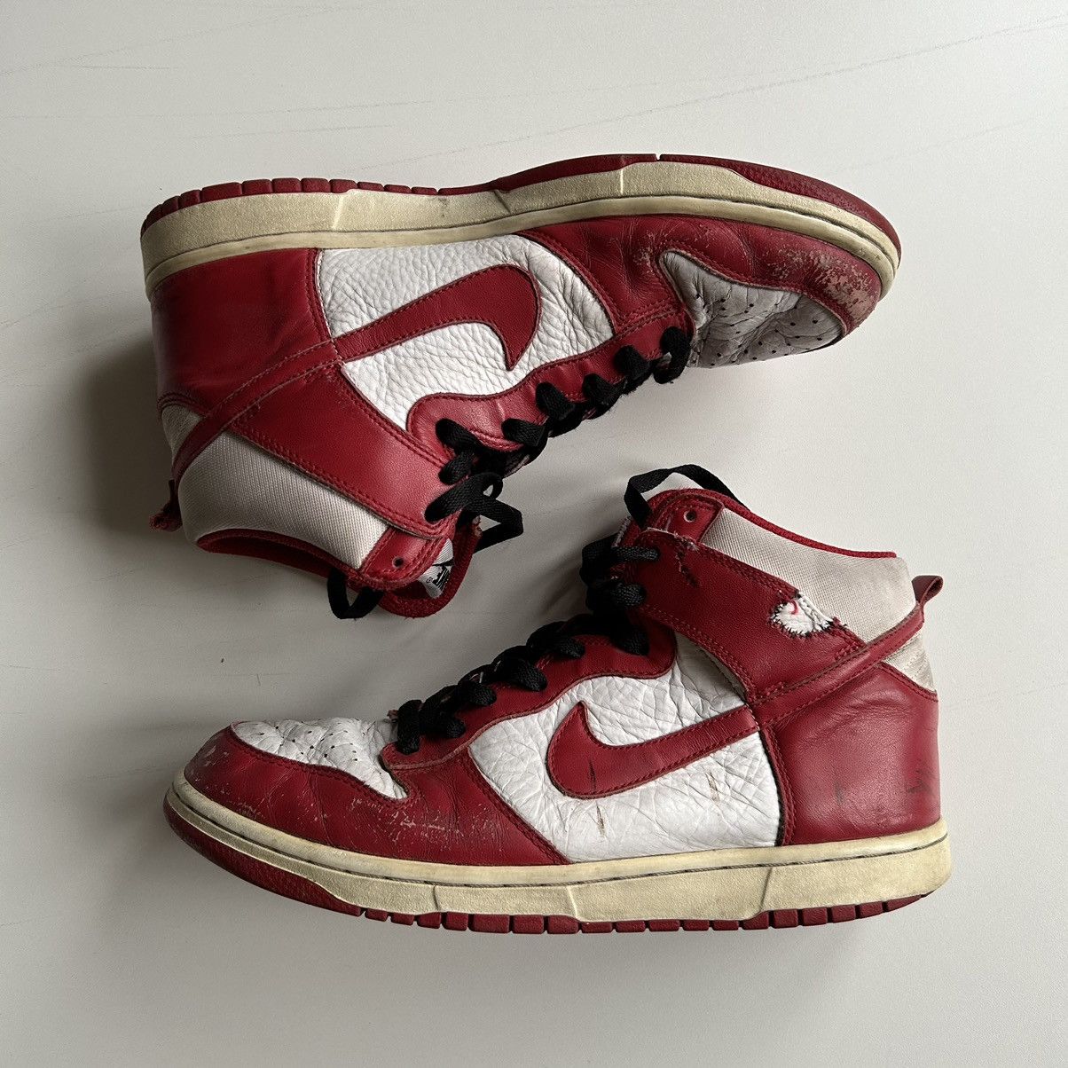 Nike Vintage 2000s Nike Dunk St John Hi Top Size 9 Red/White Rare Size US 9 / EU 42 - 5 Thumbnail