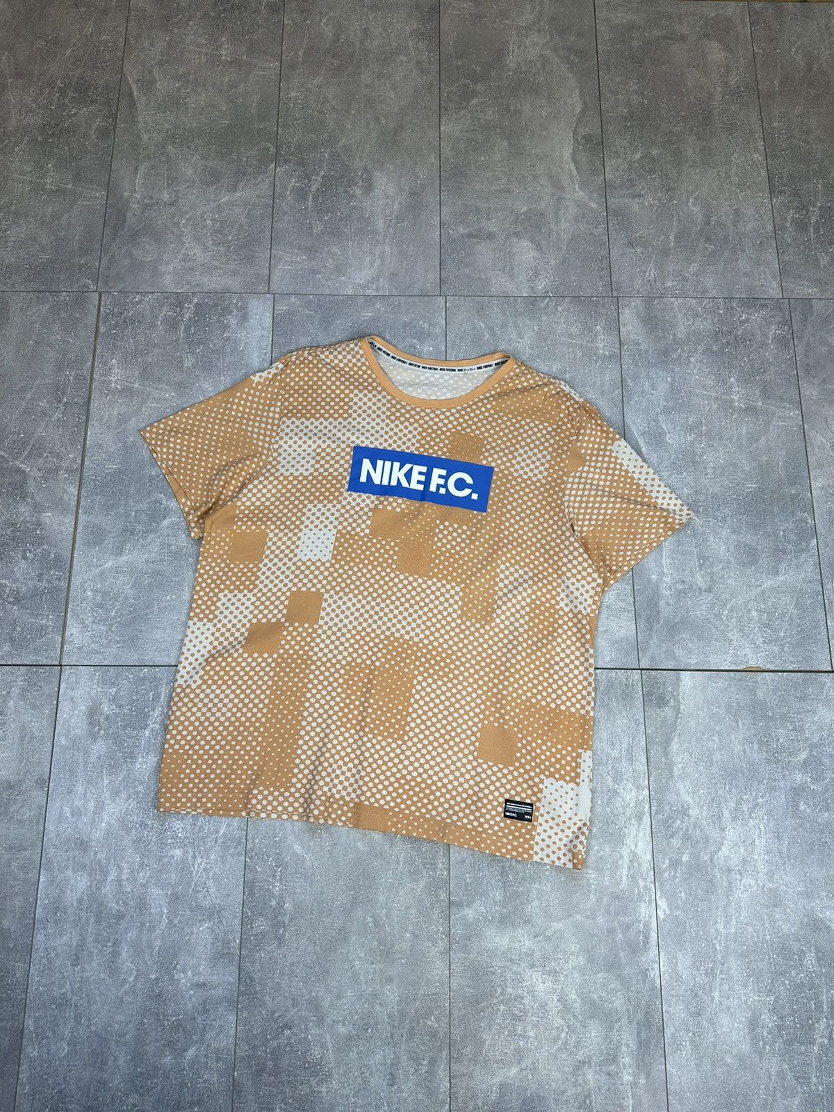 Nike Men’s Nike Fc soccer tee overprint logo Size US XL / EU 56 / 4 - 1 Thumbnail