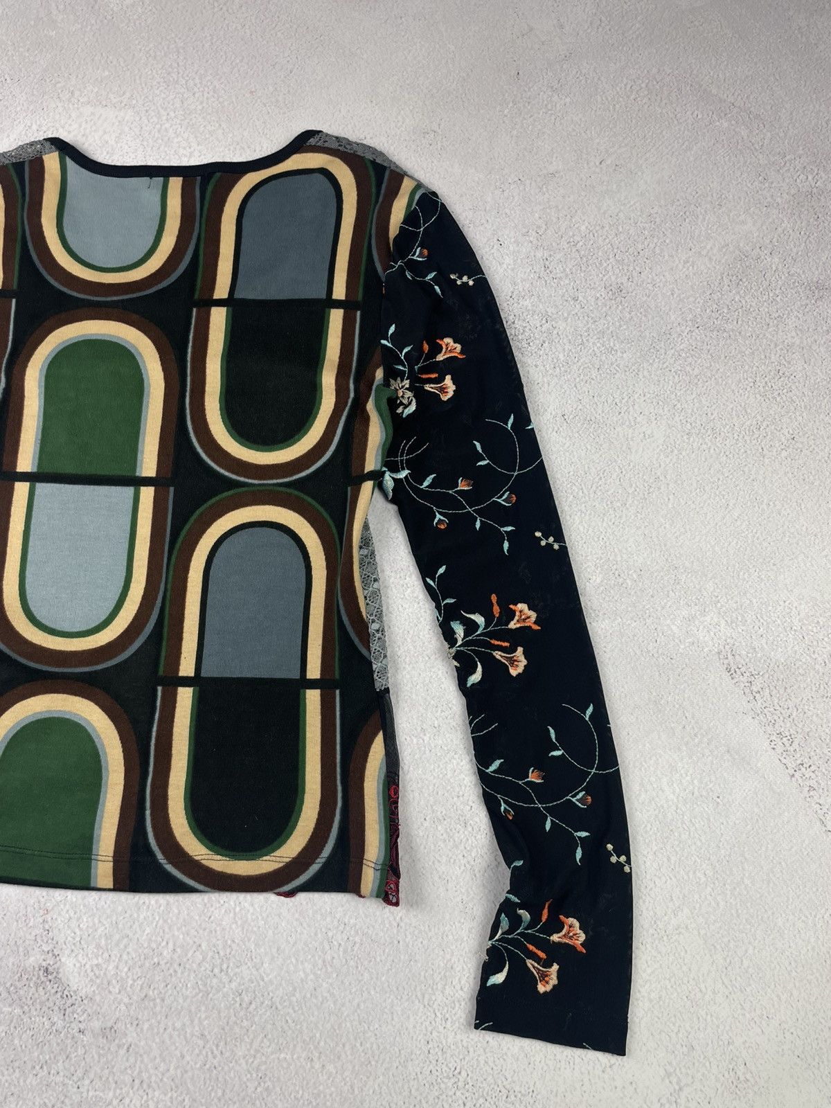Custo Barcelona × Vintage Custo Barcelona Women’s Vintage Mesh Top Floral Geometric S Size S / US 4 / IT 40 - 7 Thumbnail