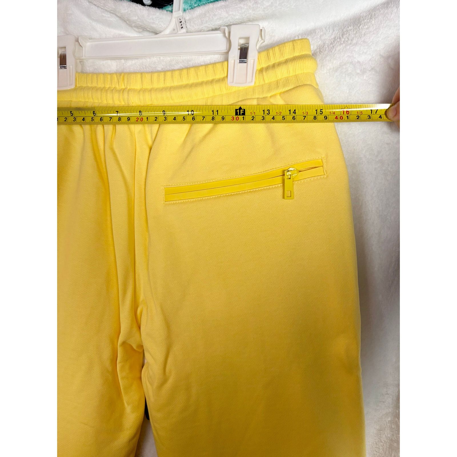 Other NWT Fifth Loop Bitter Sweet Joggers (yellow), Sz. M Size US 30 / EU 46 - 4 Thumbnail