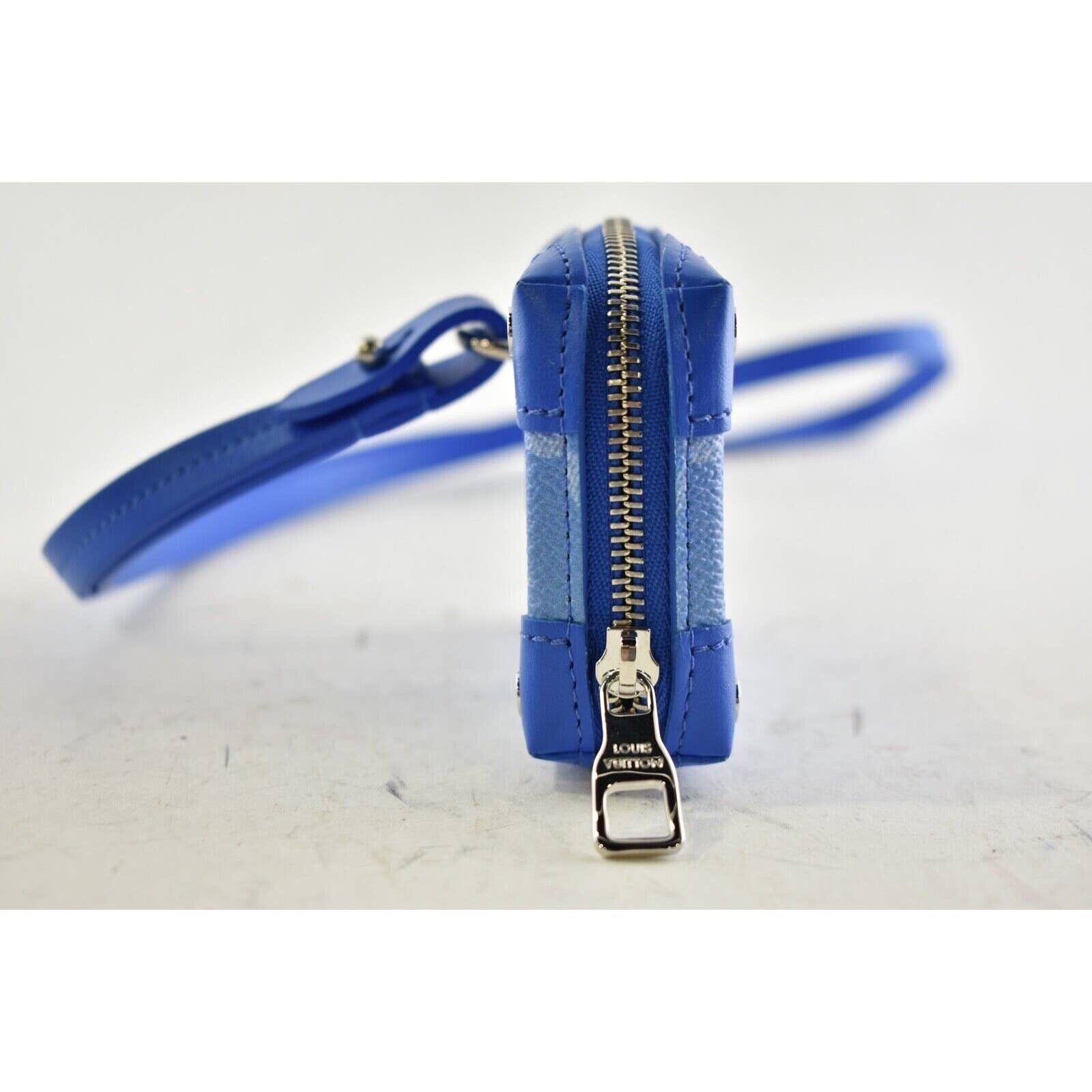Louis Vuitton Louis Vuitton Clouds White Necklace Wallet Strap Bag Size ONE SIZE - 9 Thumbnail