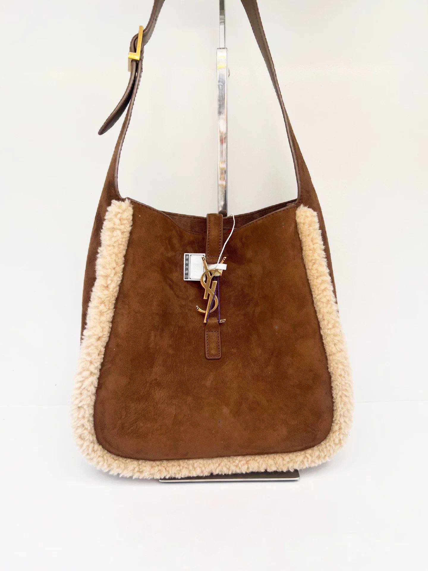 Saint Laurent Paris Pre-loved Bag Very good condition Size ONE SIZE - 1 Thumbnail