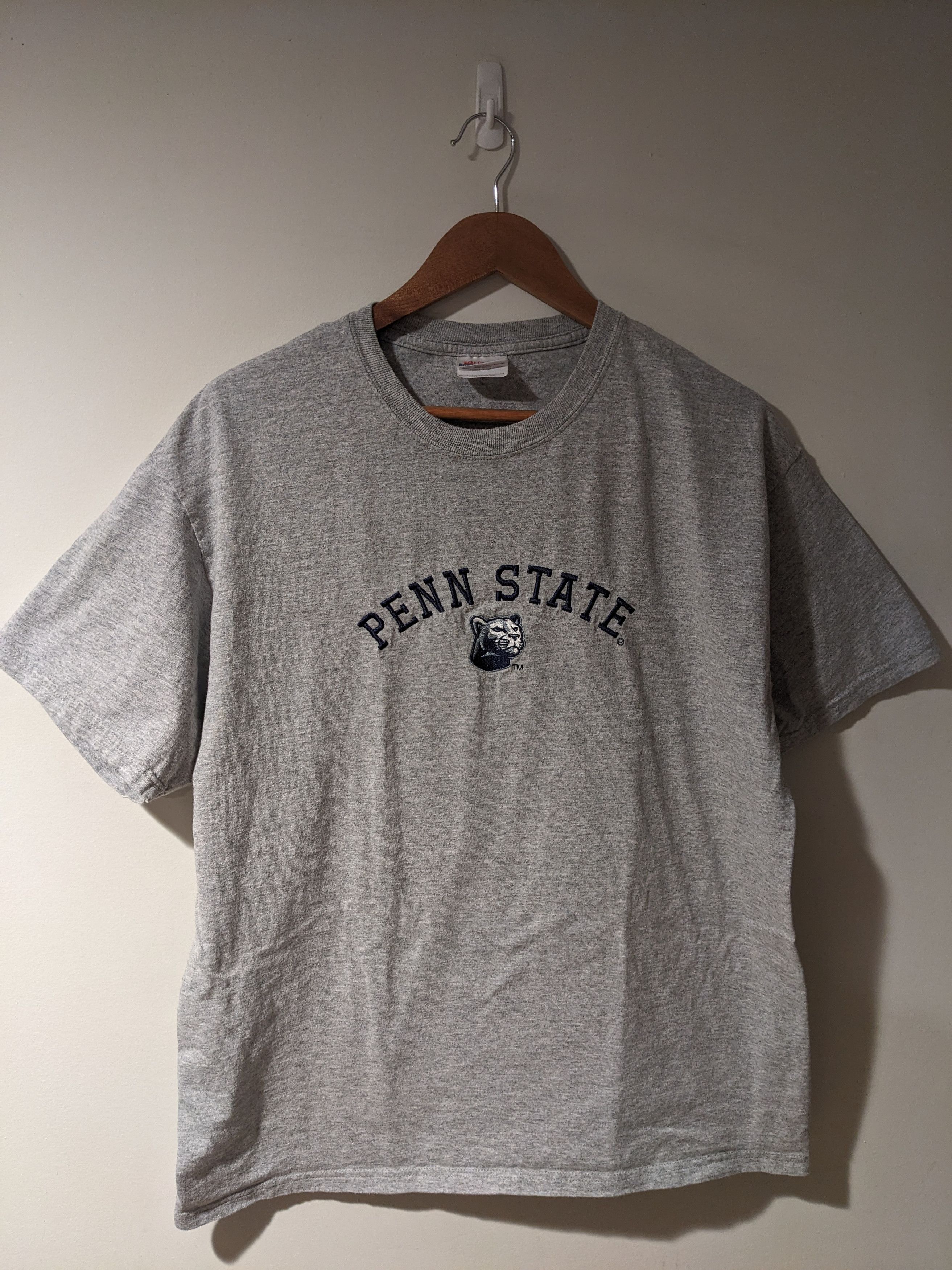 Vintage Vintage Y2K Penn State Nittany Lion Spell Out T-Shirt Size US L / EU 52-54 / 3 - 1 Thumbnail