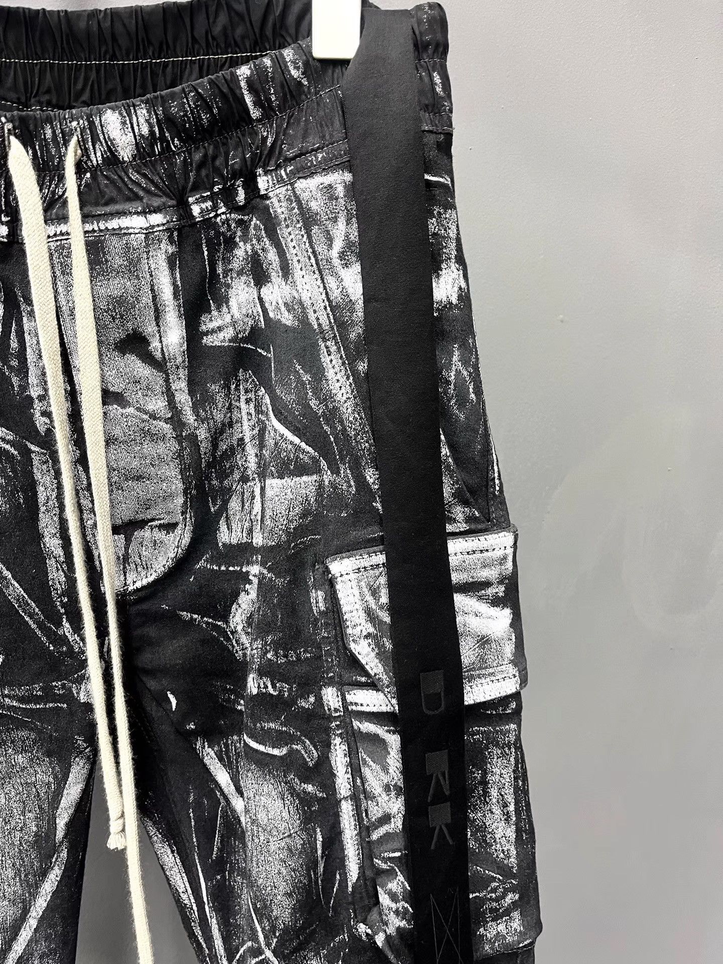 Rick Owens Rick Owens Painted Cargo Pants K34 Size US 35 - 3 Thumbnail