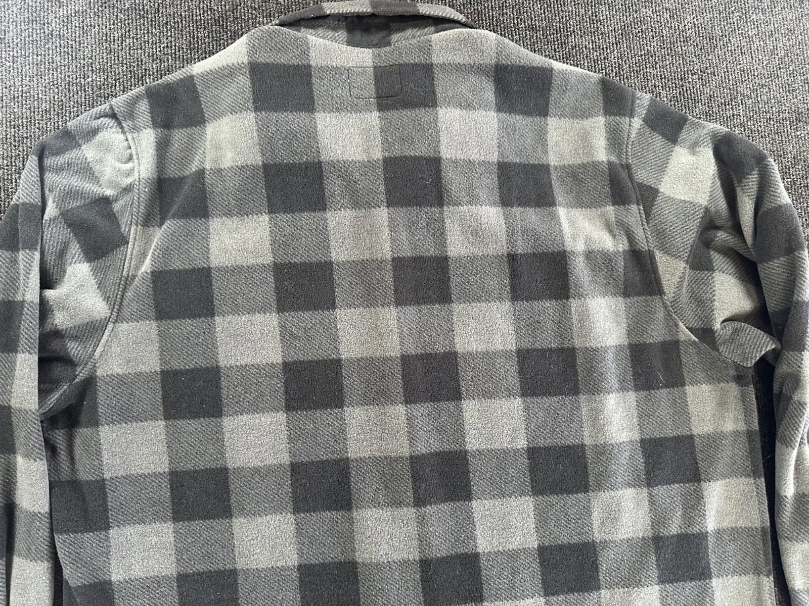 Wrangler Wrangler Authentics XL Gray/Black Button Down Fleece Size US XL / EU 56 / 4 - 8 Thumbnail