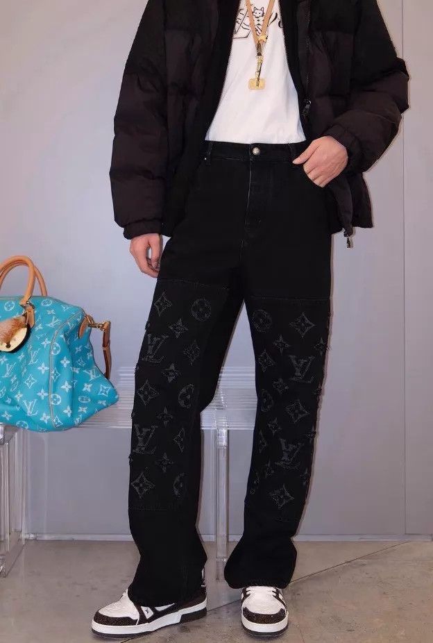 Louis Vuitton LV Black Monogram Distressed Jeans 36 95N 26N Rare Size US 36 / EU 52 - 4 Thumbnail