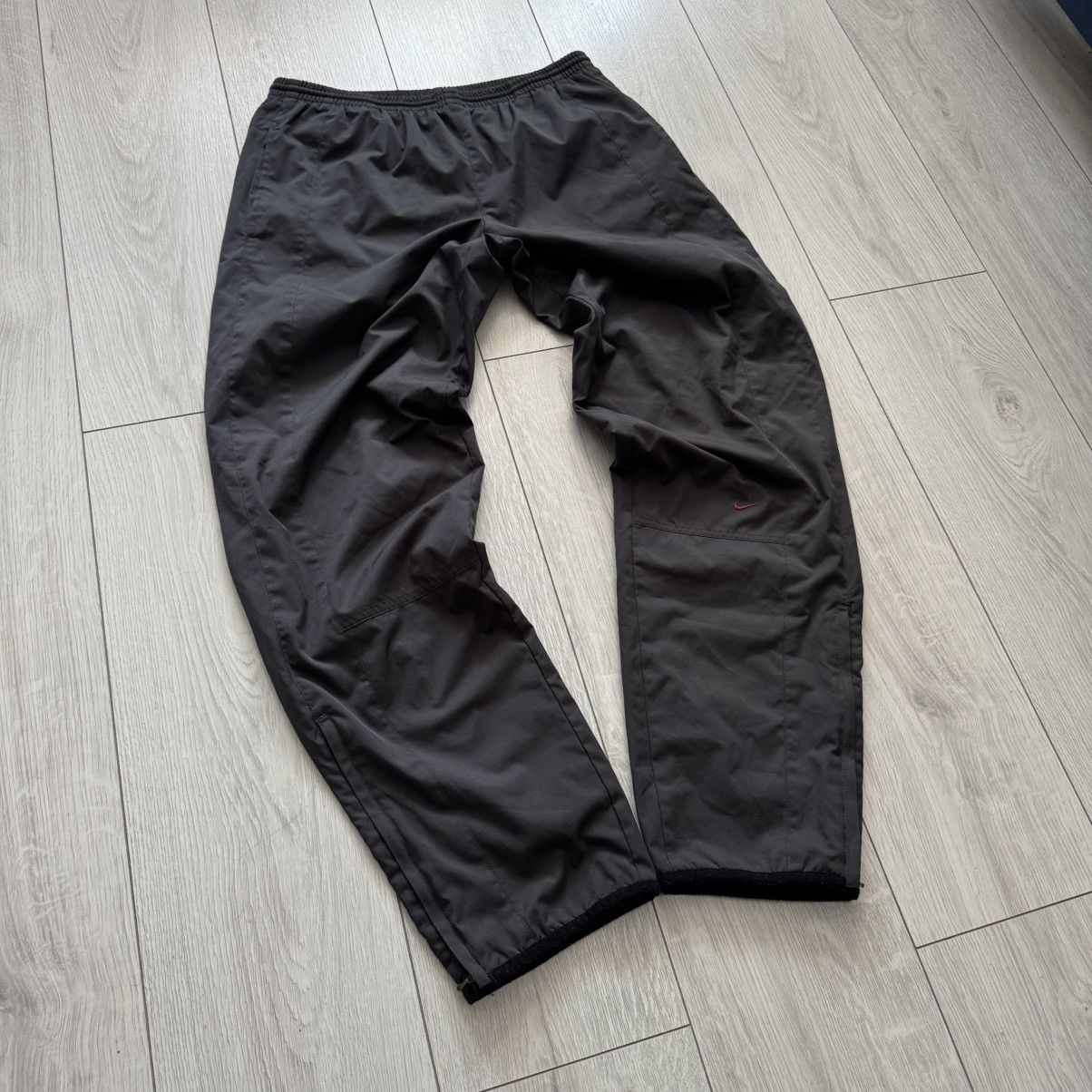 Nike Vintage nike track pants y2k gorpcore sweatpants parachute Size US 30 / EU 46 - 1 Thumbnail
