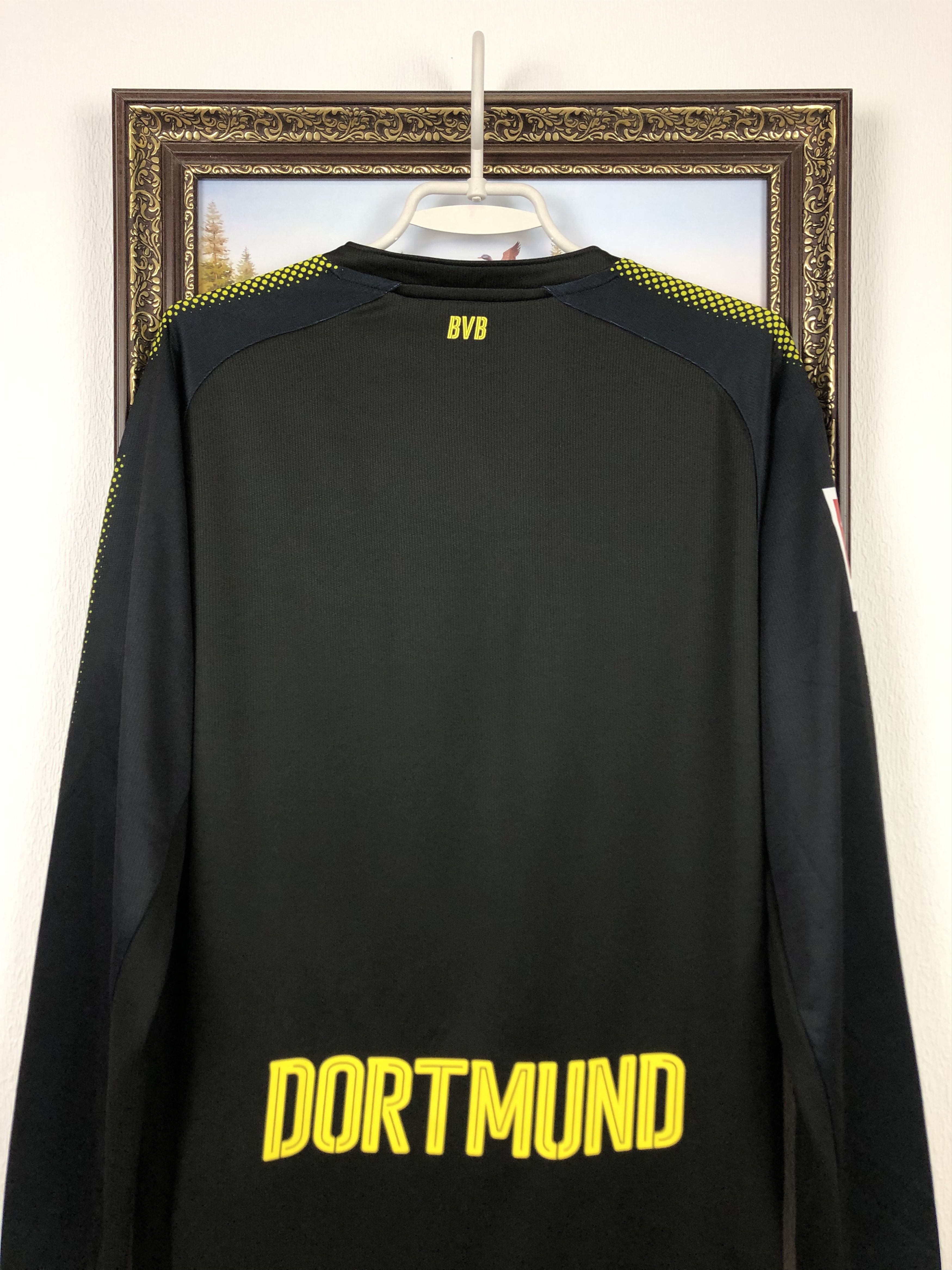 Puma Borussia Dortmund Football Shirt Long Sleeve Jersey Rare Size US M / EU 48-50 / 2 - 17 Thumbnail