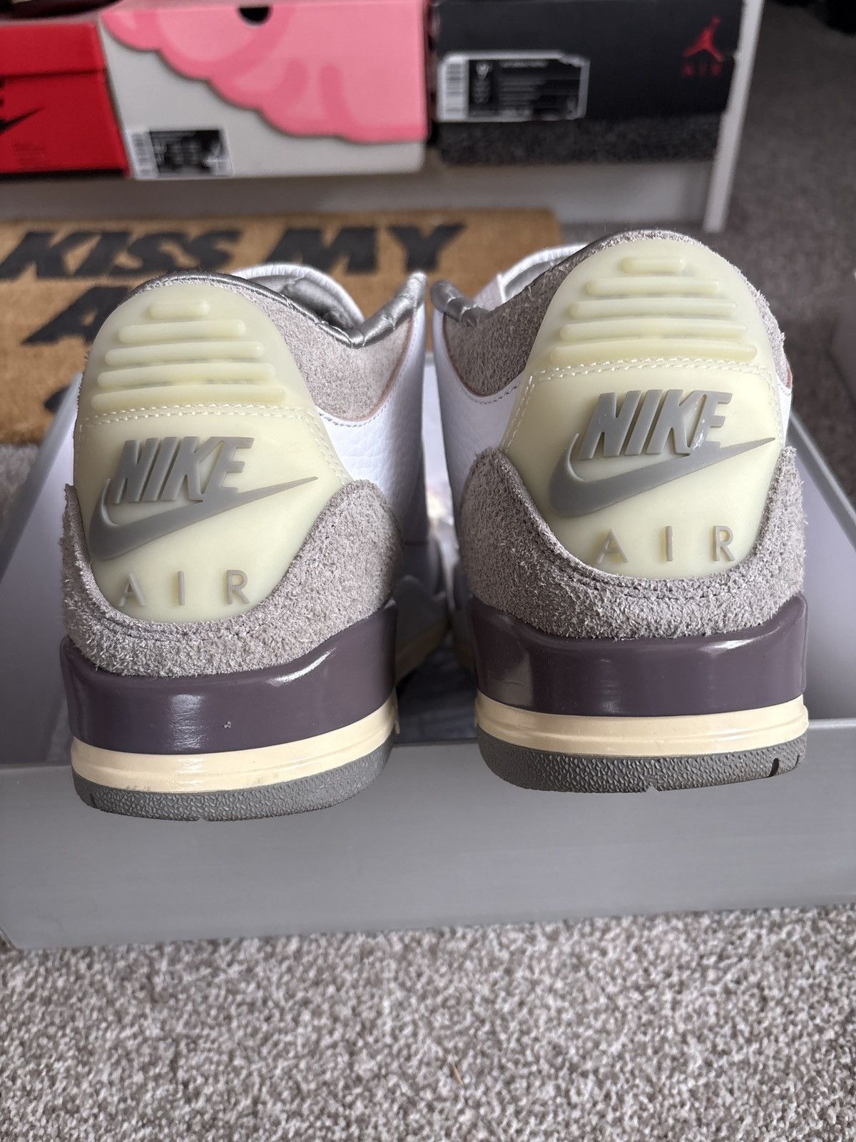 A Ma Maniere × Nike Jordan 3 a Ma Maniére Size US 9.5 / EU 42-43 - 2 Thumbnail