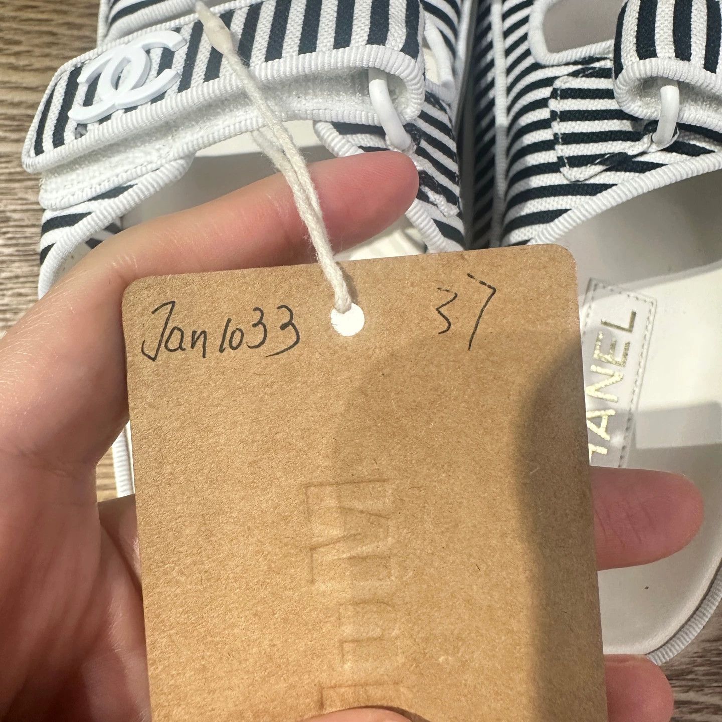 Chanel Chanel Jan1033 new black and white stripe Velcro slides 37 Size US 6 / IT 36 - 7 Thumbnail