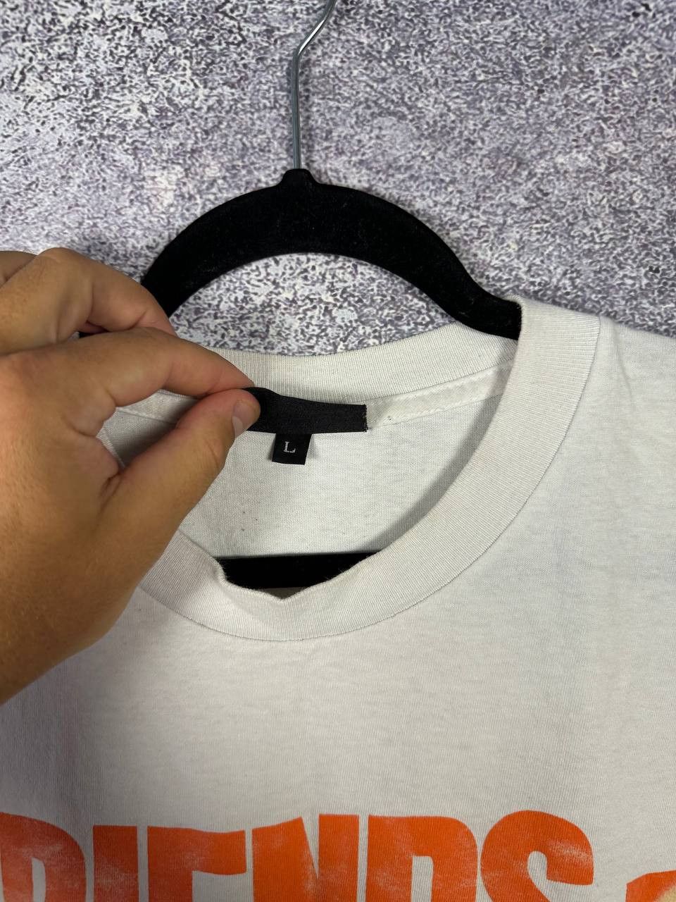 Vetements Vintage Vlone Friends Graphic Logo T-Shirt Large Size US L / EU 52-54 / 3 - 10 Thumbnail