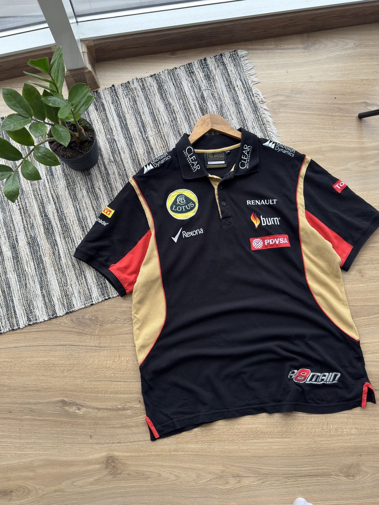 Fox Racing Lotus Racing Formula 1 Team Renault Racing Official Product Size US XXL / EU 58 / 5 - 18 Thumbnail