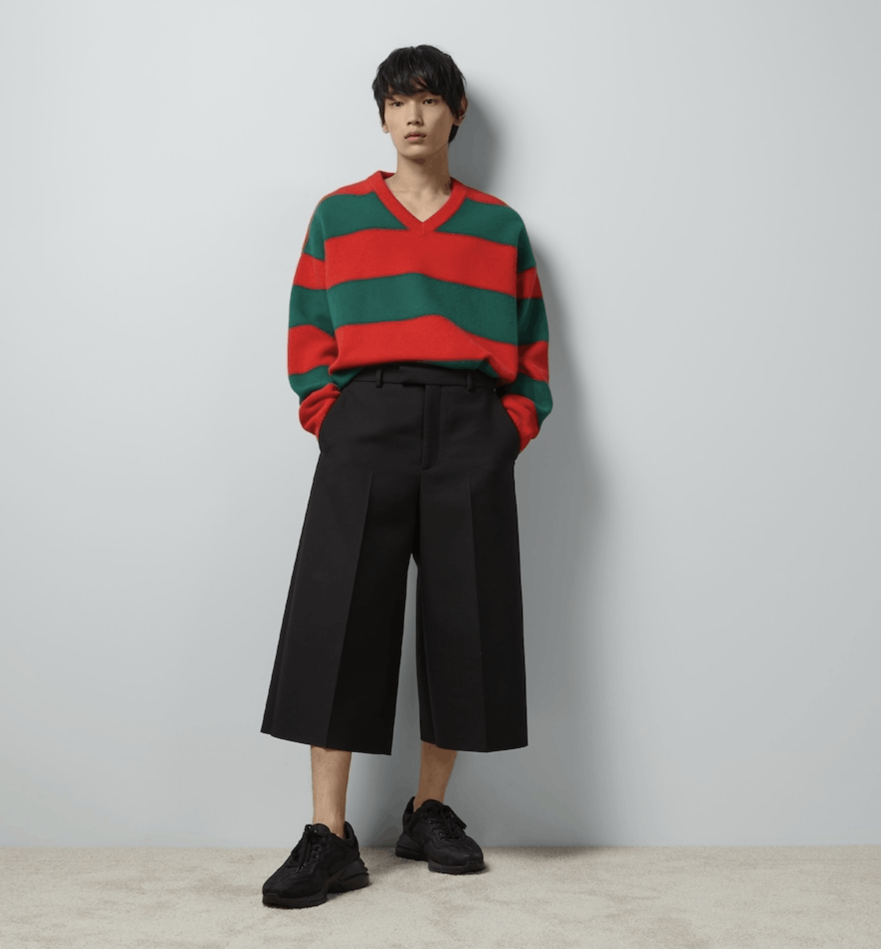 Gucci XL - Gucci Striped V-neck Felted Wool Sweater Red Green Size US XL / EU 56 / 4 - 3 Thumbnail