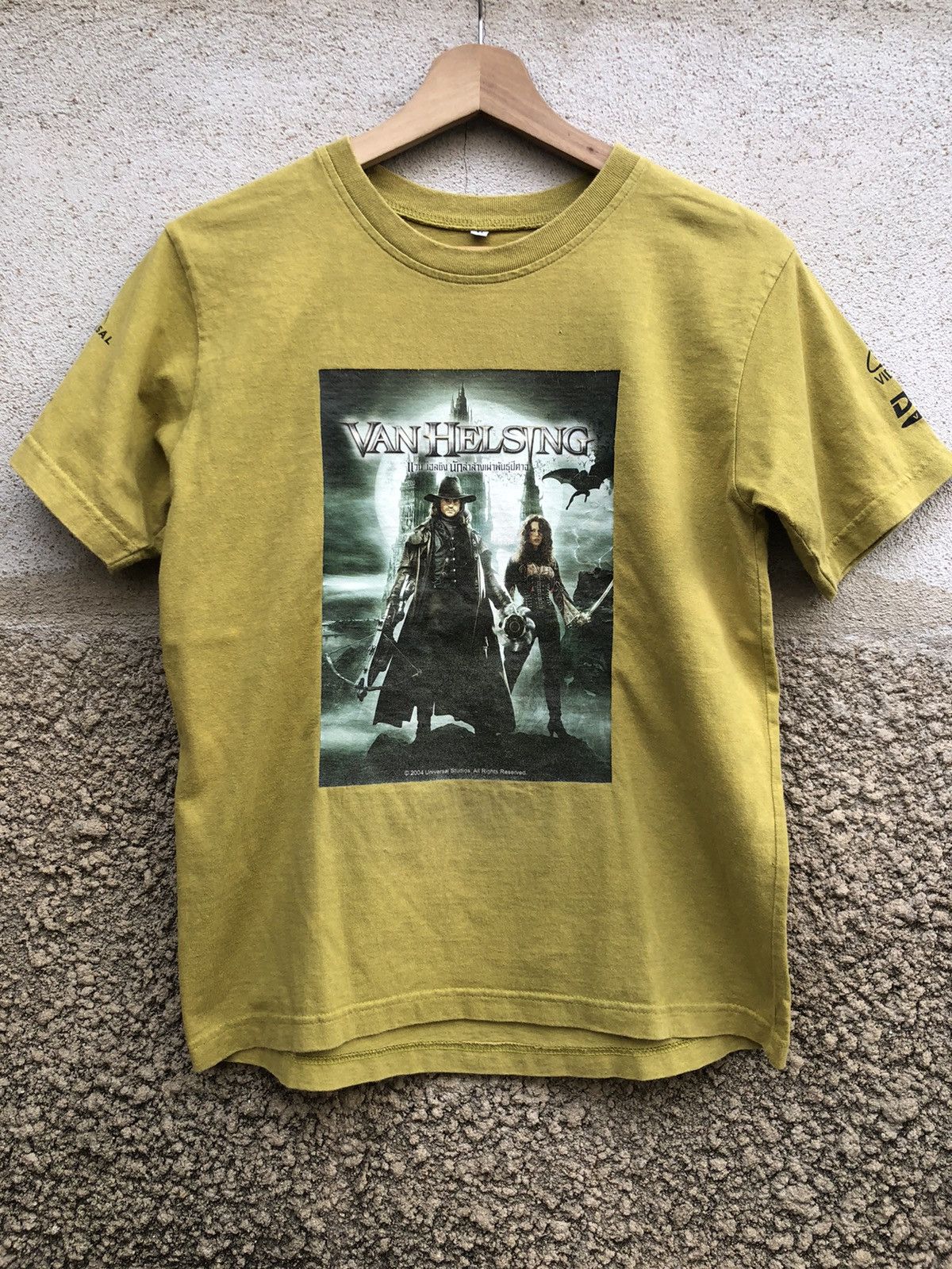 Vintage Vintage 2004 Van Hellshing Promo Movie Tshirt Size US S / EU 44-46 / 1 - 1 Thumbnail