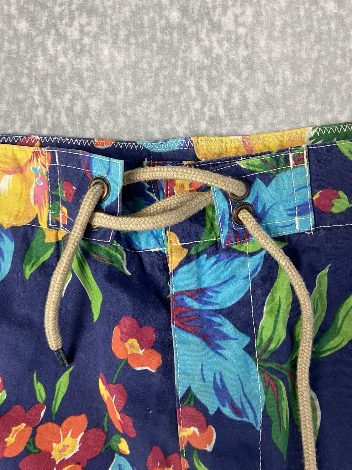 Polo Ralph Lauren Polo Ralph Lauren Floral Swim Shorts Size US 38 / EU 54 - 2 Thumbnail