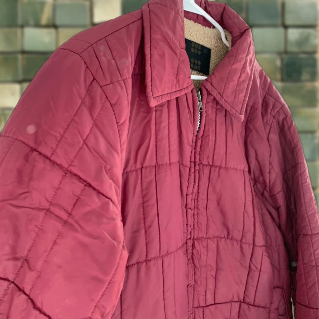 Vintage VINTAGE Unbranded Quilted Burgundy Puffer Jacket Coat Men 2XL Burgund y Quilted Winter Nylon Zip Lined Chest 52" Regular Mens Size US XXL / EU 58 / 5 - 1 Thumbnail