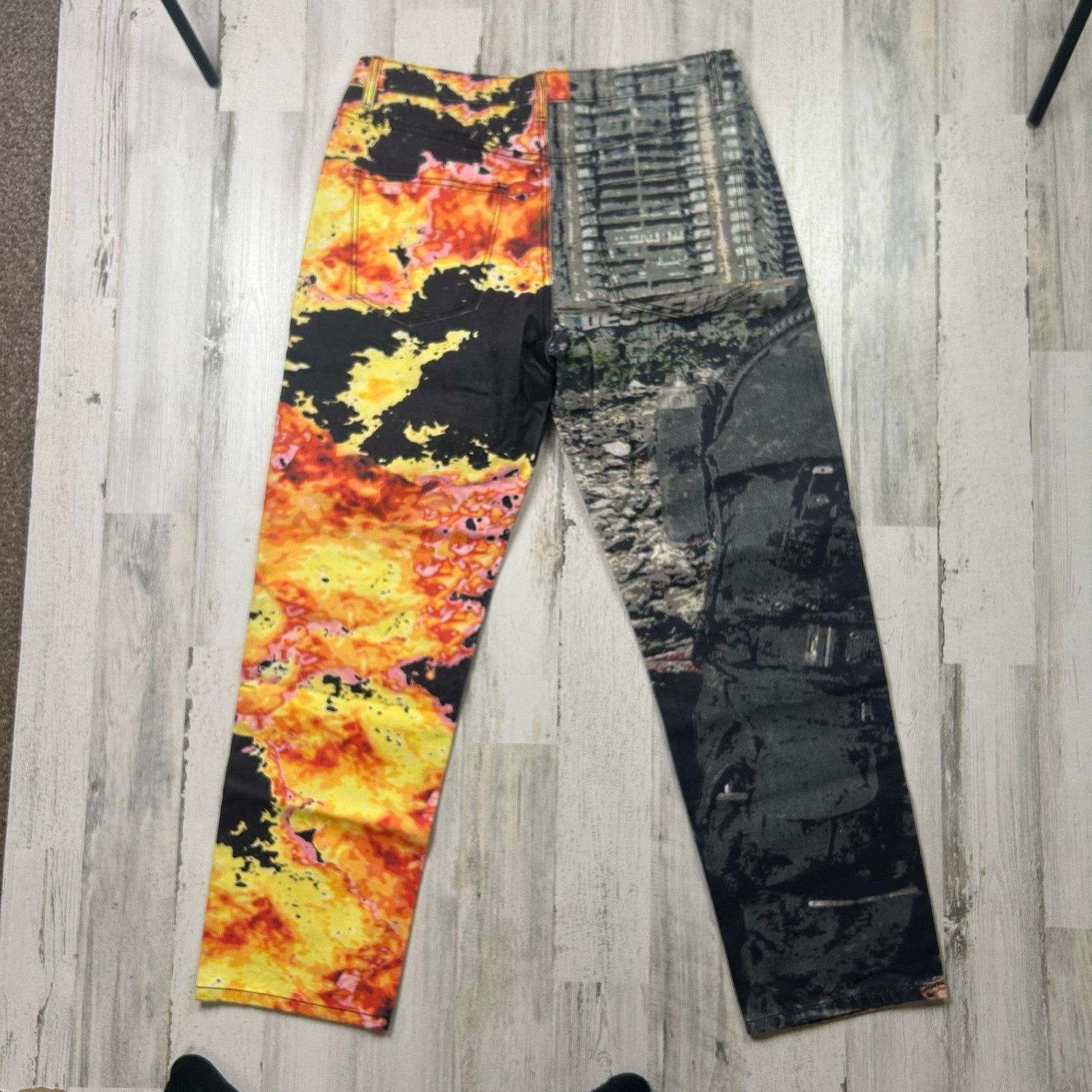Other Descending Worldwide All Over Print Skull Jeans Size 34 Size US 34 / EU 50 - 9 Thumbnail