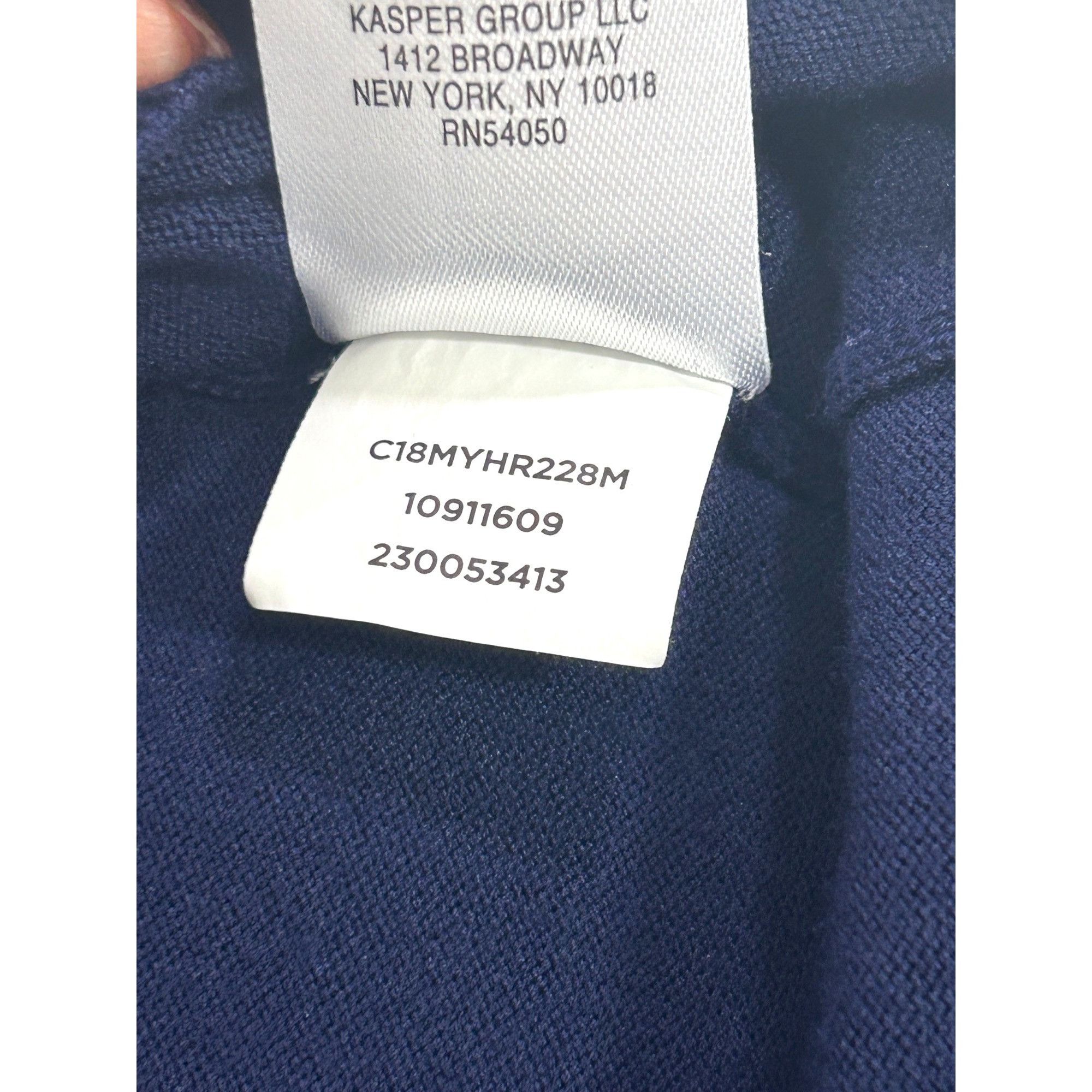 Jones New York Jones New York Signature Knit Top M Navy Blue Short Sleeve V Size M / US 6-8 / IT 42-44 - 12 Thumbnail