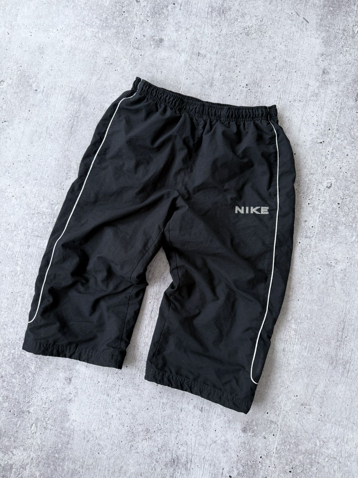 Nike × Vintage Nike Vintage Y2K Black Shorts 00s Size US 33 - 3 Thumbnail