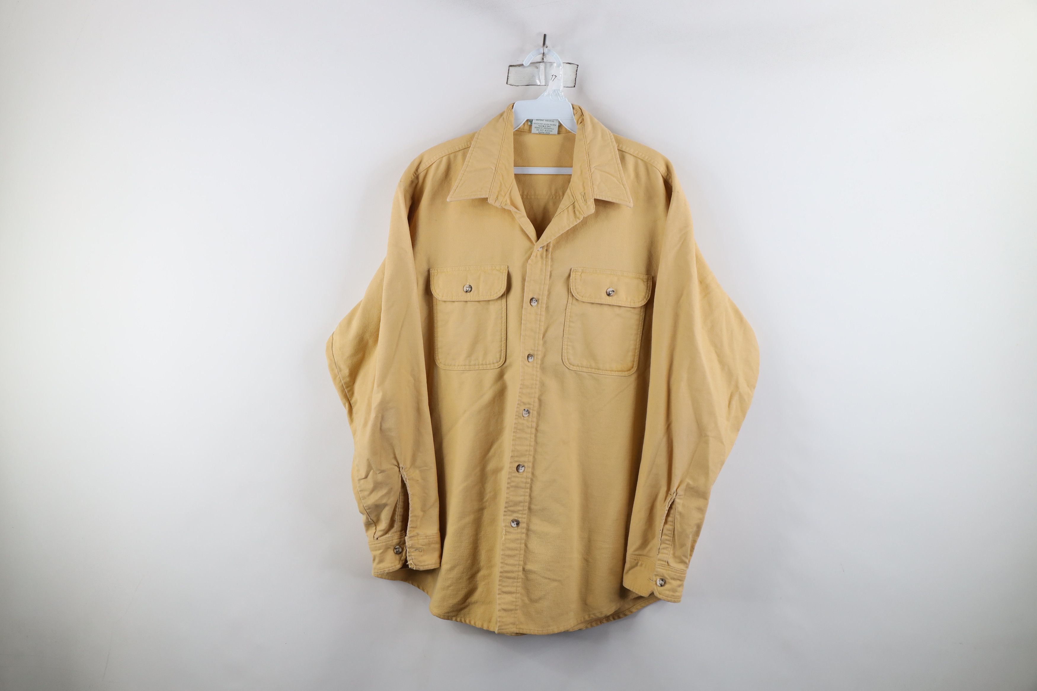 Vintage Vintage 70s Streetwear Chamois Cloth Button Shirt USA Size US L / EU 52-54 / 3 - 1 Thumbnail
