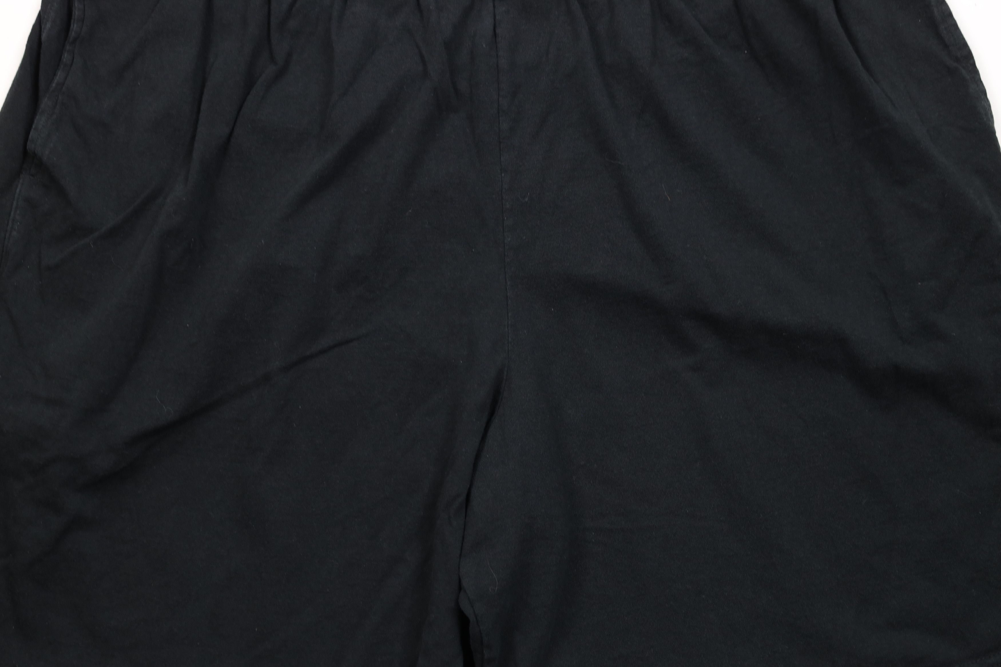 Champion × Vintage Vintage Champion Faded Above Knee Cotton Dad Shorts Black Size US 38 / EU 54 - 3 Thumbnail