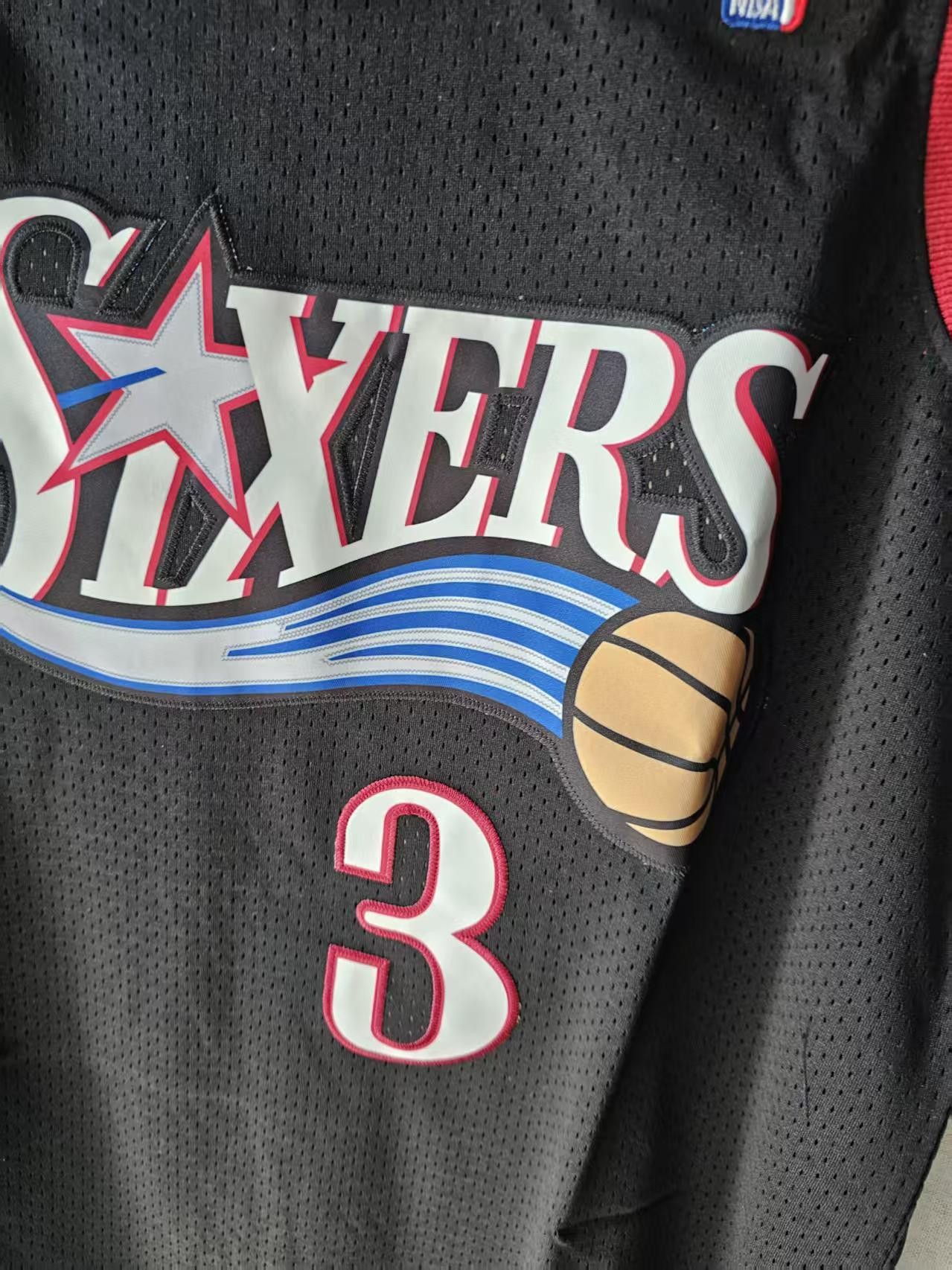 NBA Philadelphia 76ers 3 Allen Iverson Jersey Stitched Size US M / EU 48-50 / 2 - 4 Thumbnail