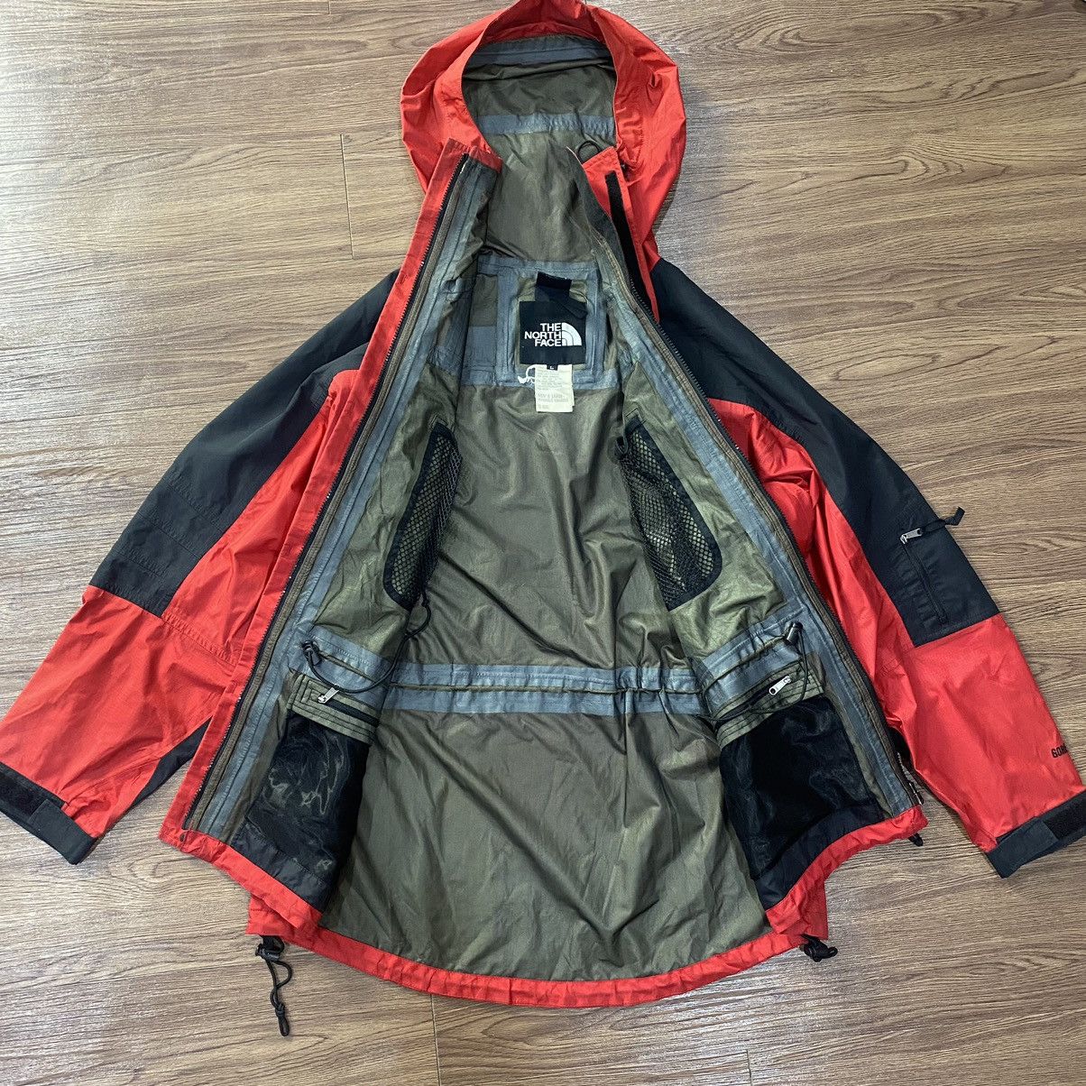 The North Face Vintage 90’s The North Face Gore-Tex Mountain Light Jacket Size US L / EU 52-54 / 3 - 3 Thumbnail