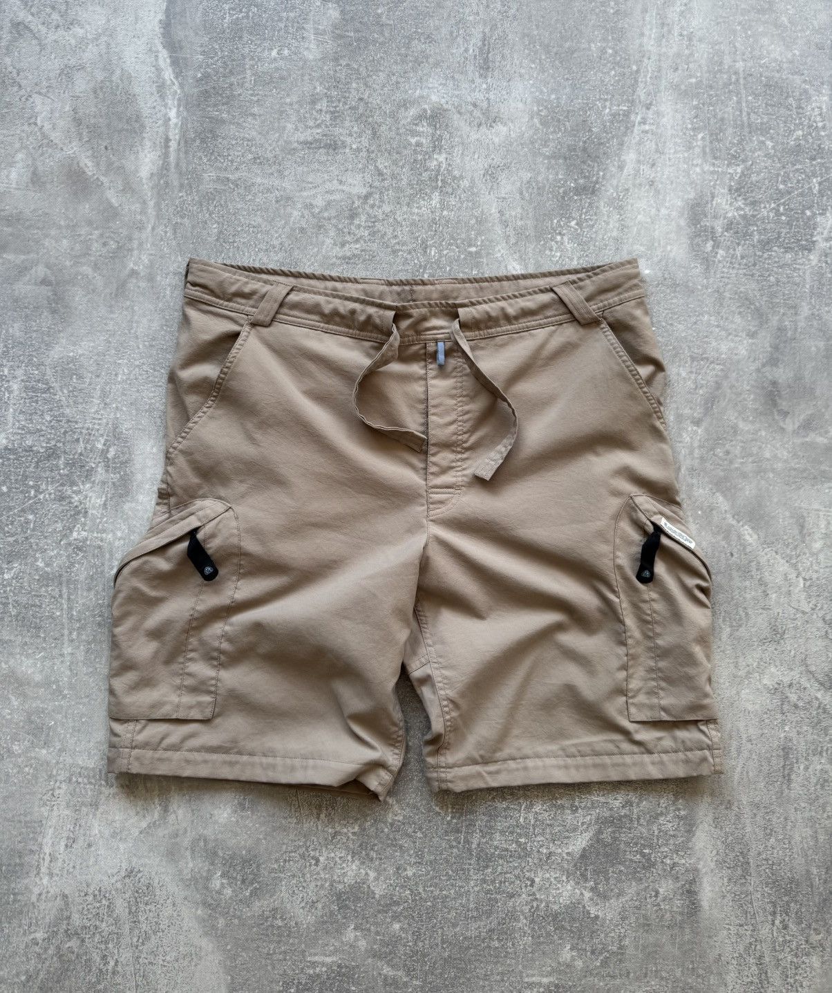 Nike ACG × Vintage Vintage Nike ACG Pockets Baggy Shorts L Size US 34 / EU 50 - 2 Thumbnail