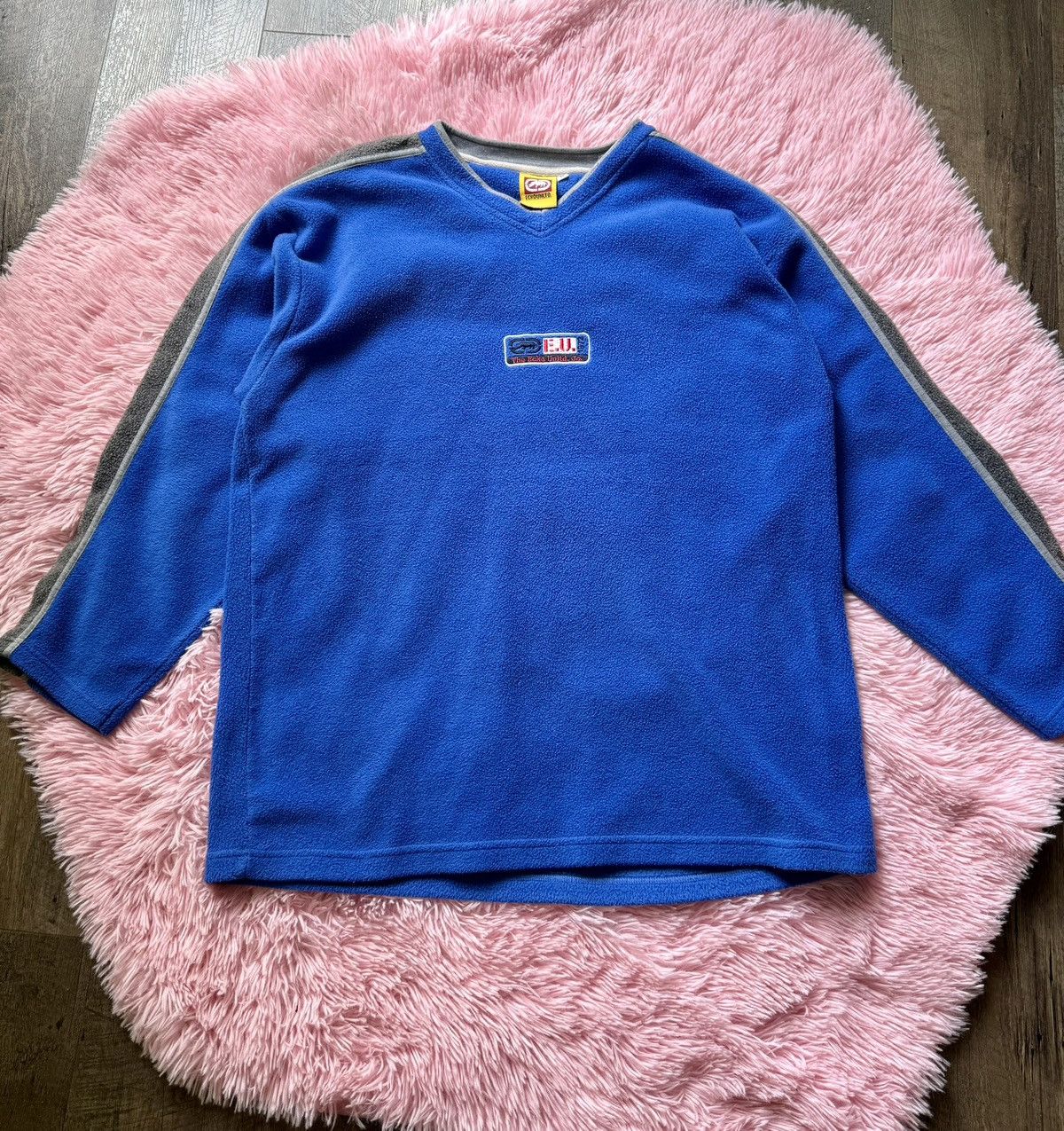 Ecko Unltd. Vintage Mark Ecko Unltd Graffiti Blue Embroidered Sweater Size US XL / EU 56 / 4 - 1 Thumbnail