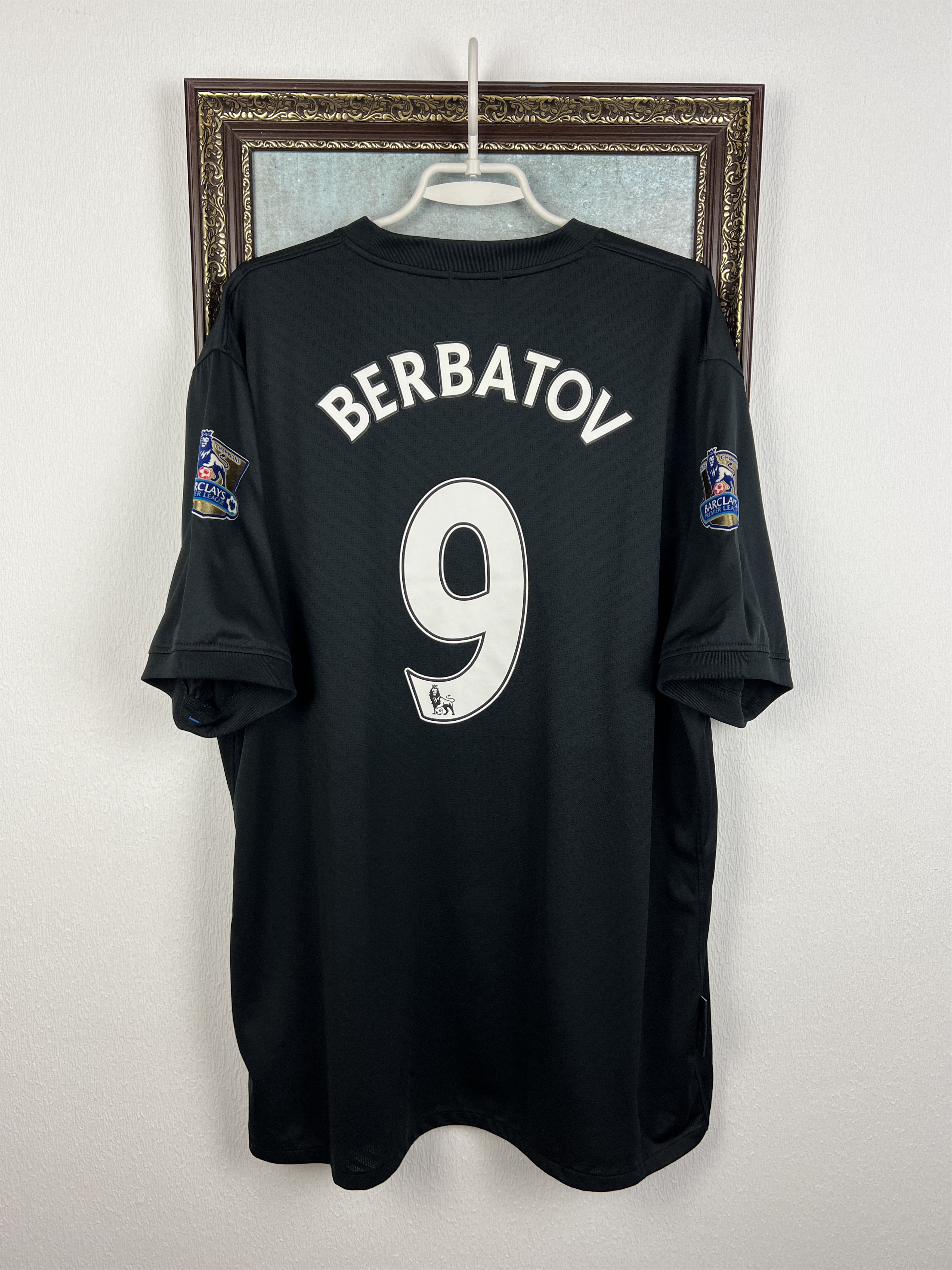 Nike Manchester United football shirt #9 Barbatov Jersey Sz 3XL Size US XXL / EU 58 / 5 - 1 Thumbnail