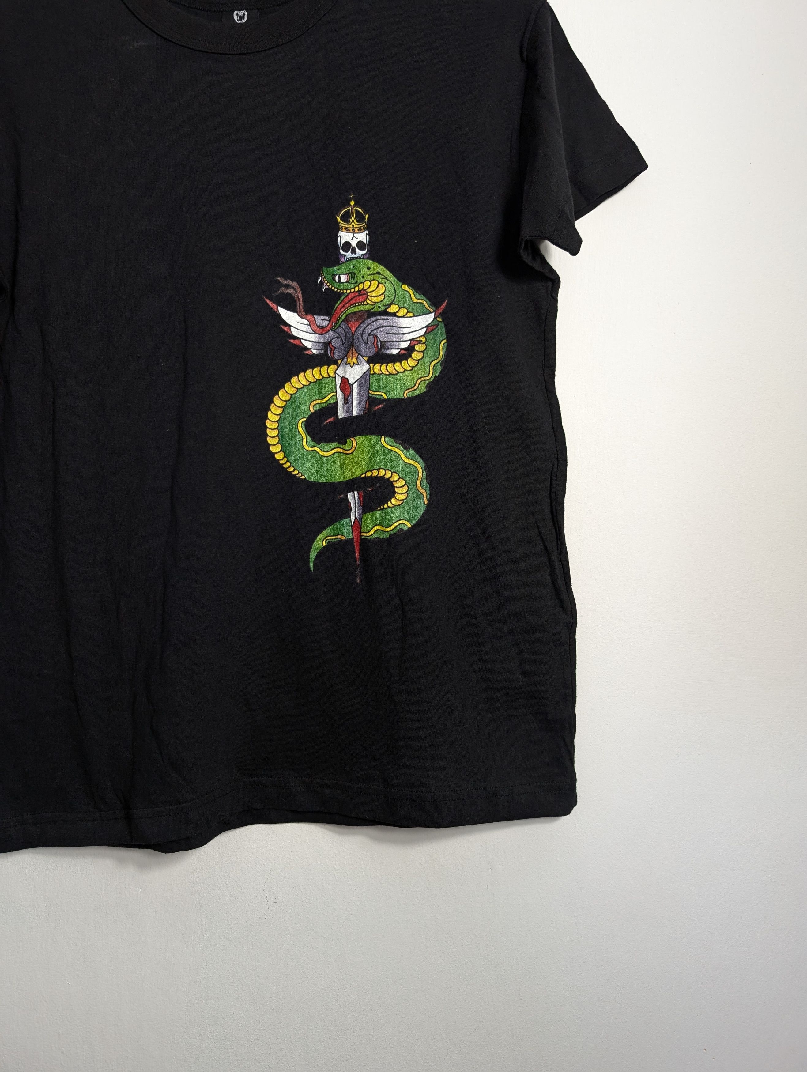 Band Tees × Vintage Metal Head Merch Snake Dagger Graphic Tee Alt Metalcore Size US S / EU 44-46 / 1 - 2 Thumbnail