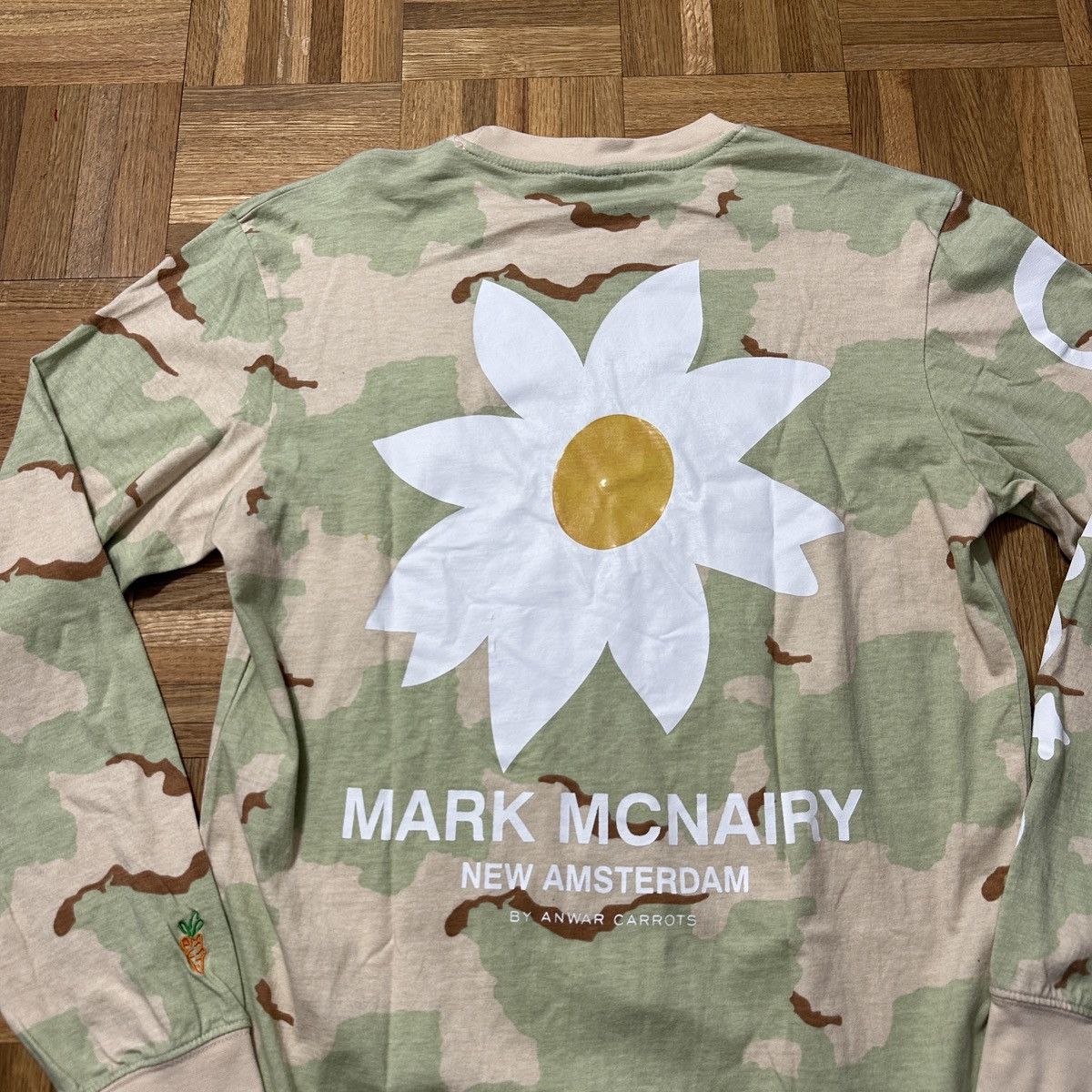Carrots by Anwar Carrots Anwar Carrots x Mark McNairy long sleeve tee Size US S / EU 44-46 / 1 - 3 Thumbnail