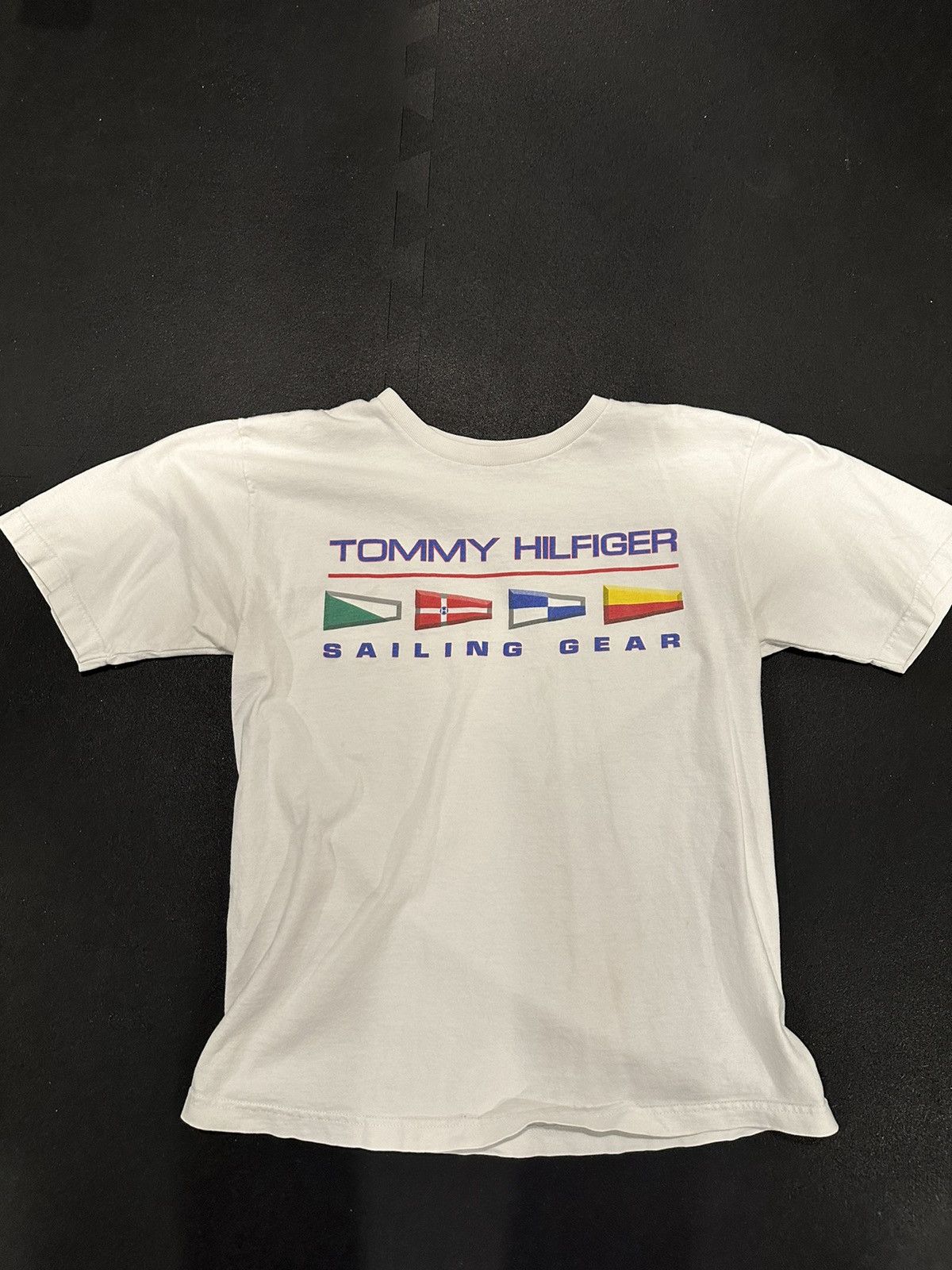 Vintage 2000s Tommy Hilfiger Tee Size US S / EU 44-46 / 1 - 1 Thumbnail