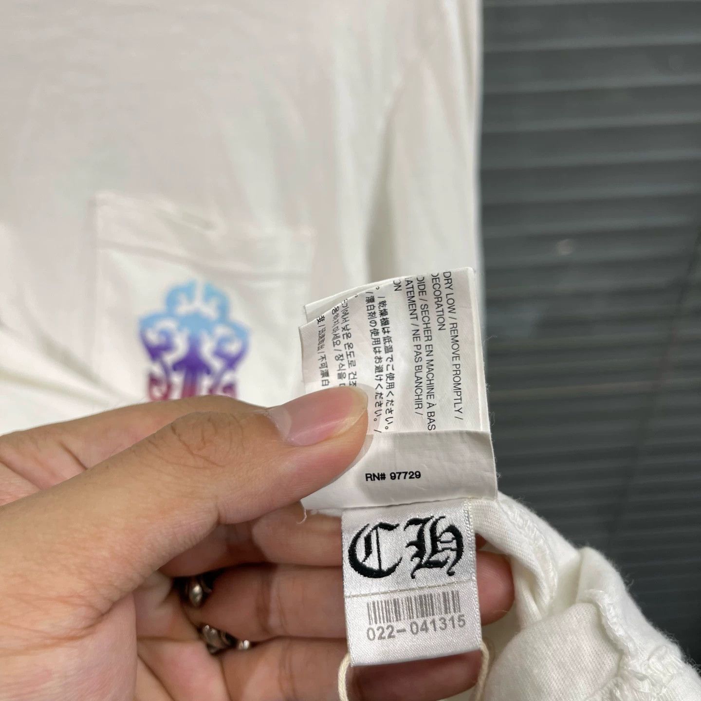 Chrome Hearts Chrome Hearts White Gradient Horseshoe Sword LS M Size US M / EU 48-50 / 2 - 7 Thumbnail