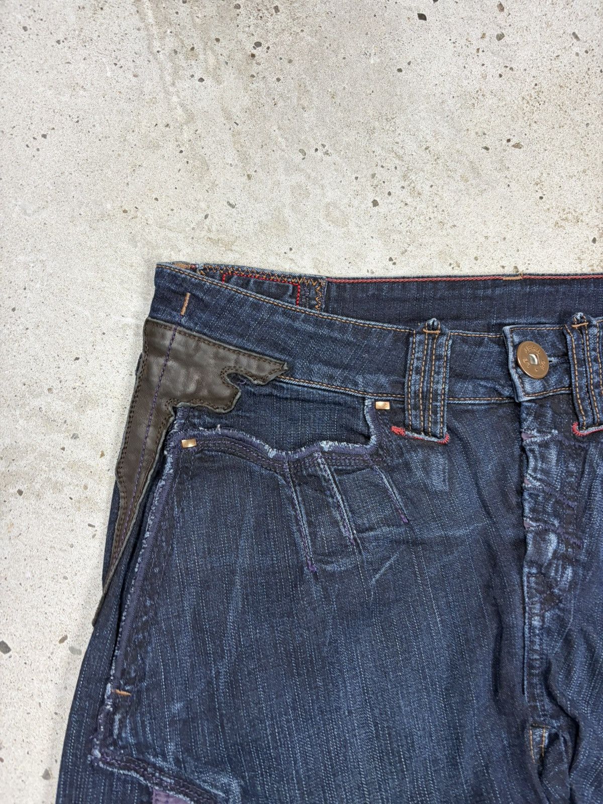 Marithe + Francois Girbaud Marithe Francois Girbaud Cargo Capri Jeans with Zippers Size 29" - 7 Thumbnail