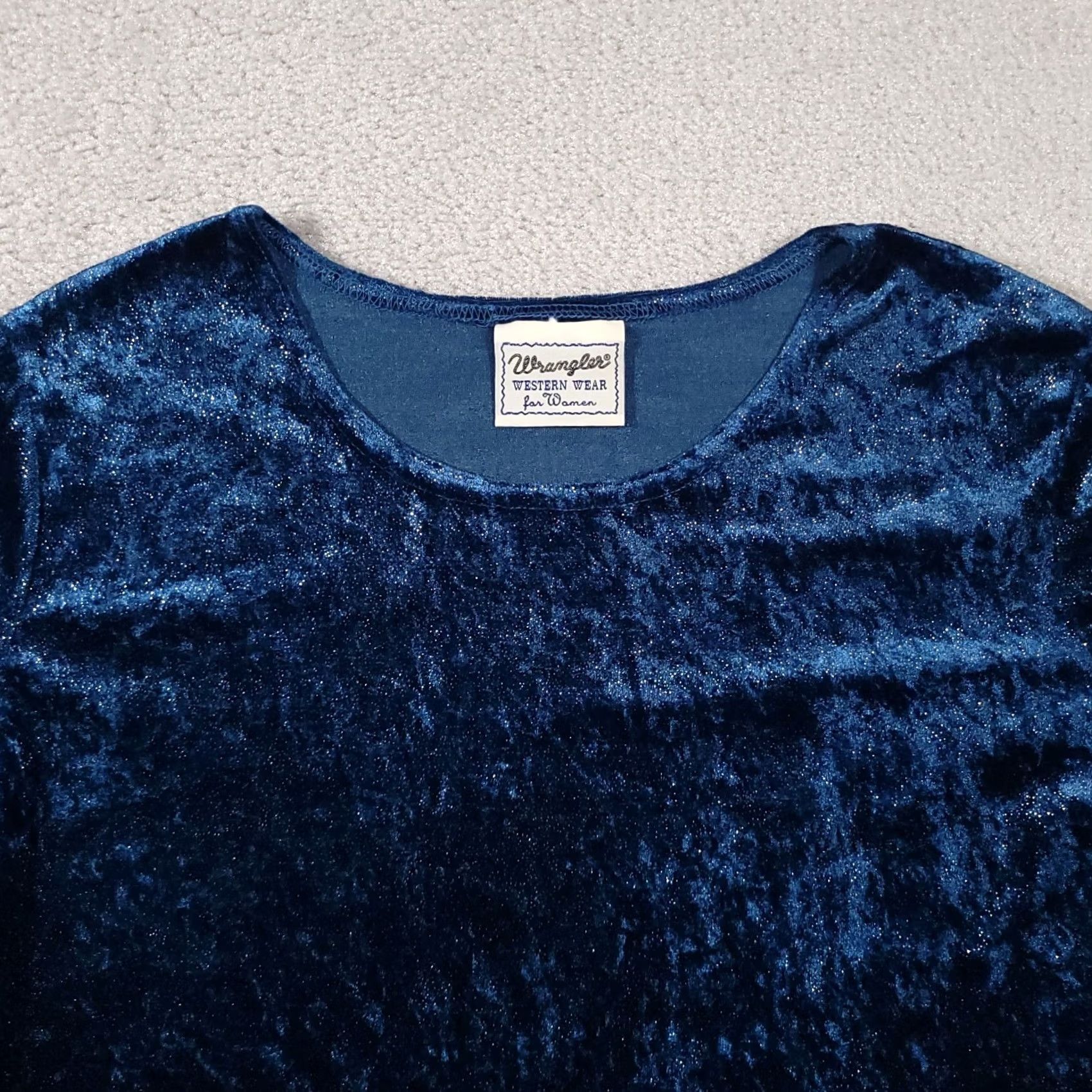 Wrangler VINTAGE Wrangler Shirt Women Large Blue Velour Western Cowgirl USA T-Shirt Fleece Velour Shimmer Regular Long Sleeve Casual Mens, Womens Size L / US 10 / IT 46 - 3 Thumbnail