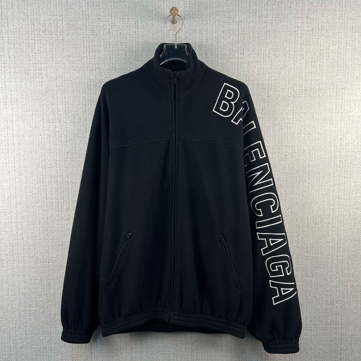 Balenciaga Balenciaga Logo Print Fleece Jacket Size S Size US S / EU 44-46 / 1 - 1 Thumbnail