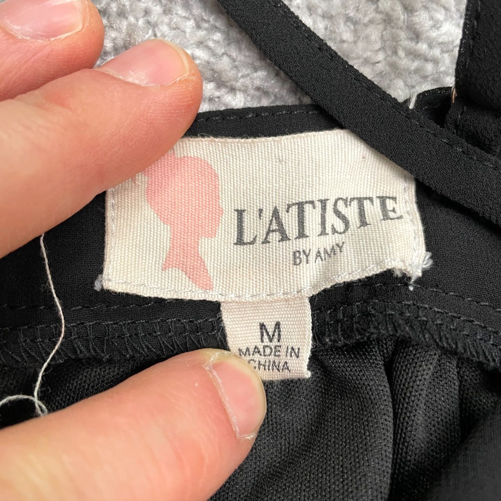 Vintage L' Atiste Romper Womens M Backless Solid Black Beach Summer Casual V-Neck Sleeveless Strappy Sleeve Polyester One-Piece Size 32" / US 10 / IT 46 - 5 Thumbnail