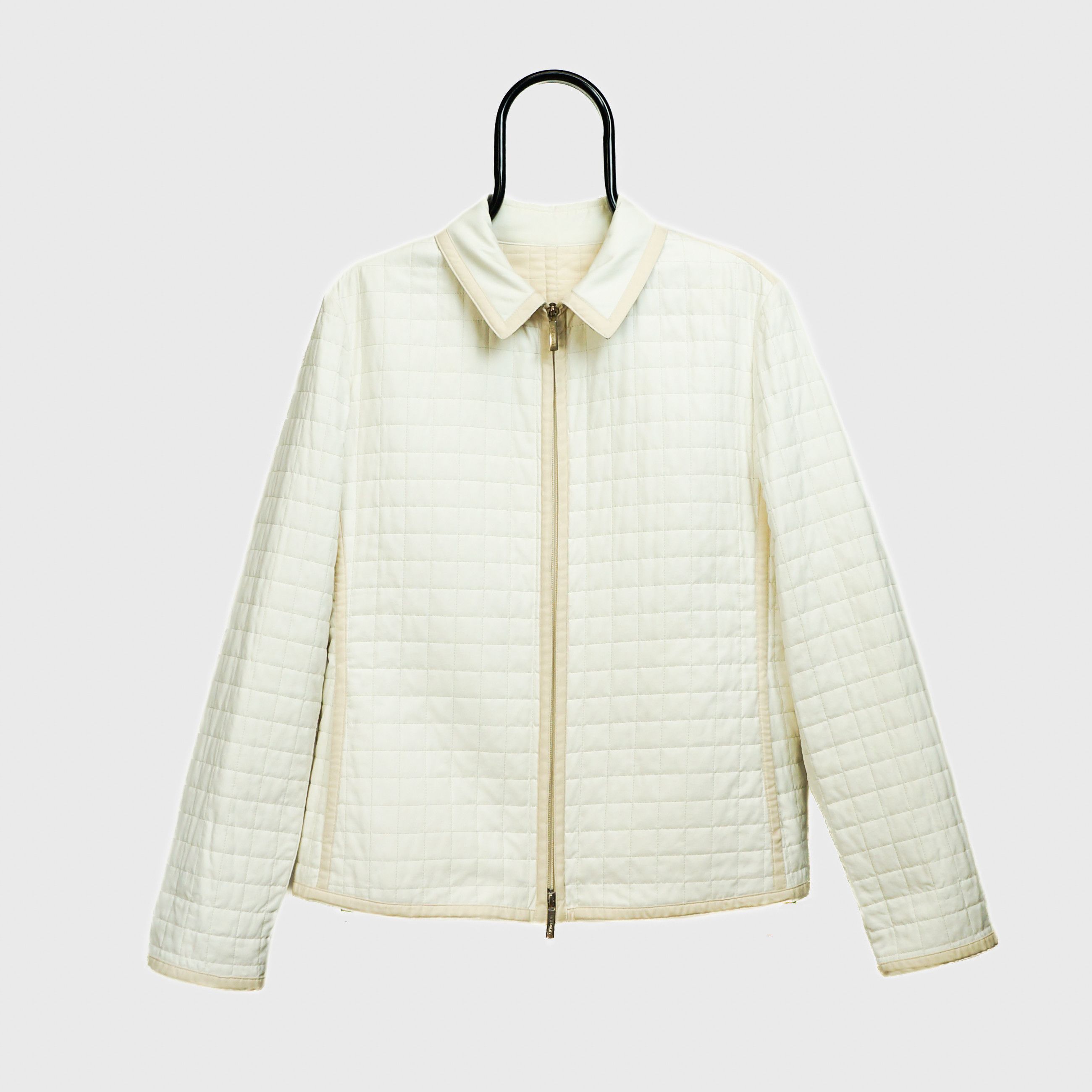 Burberry BURBERRY Quilted Women Jacket White Cream Vintage 90s 00s Size S / US 4 / IT 40 - 1 Thumbnail