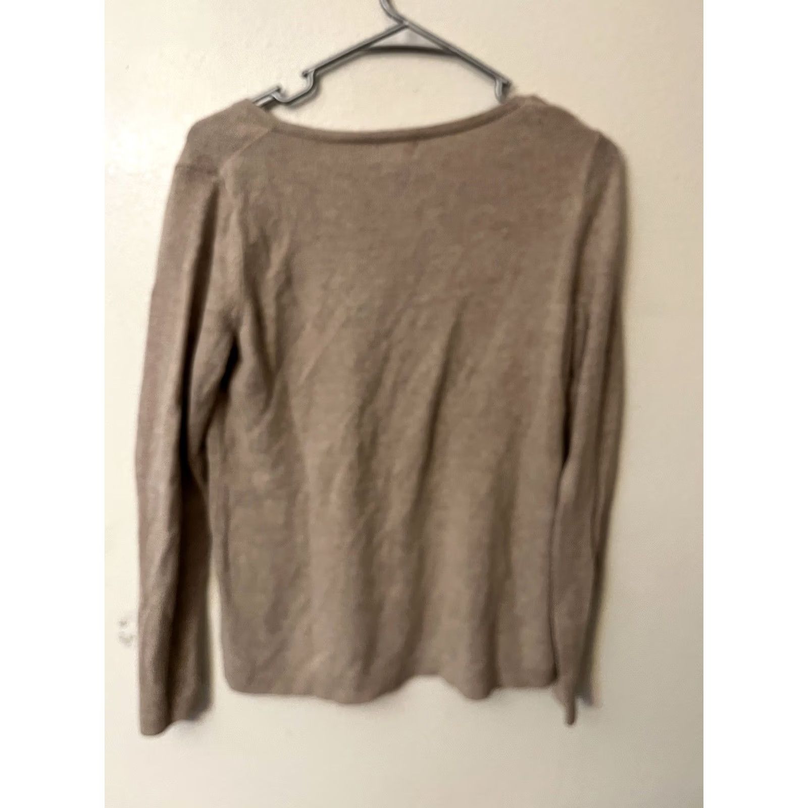 Old Navy Old Navy Womens Sweater Pullover Beige Solid LS V-Neck Medium Size M / US 6-8 / IT 42-44 - 4 Thumbnail