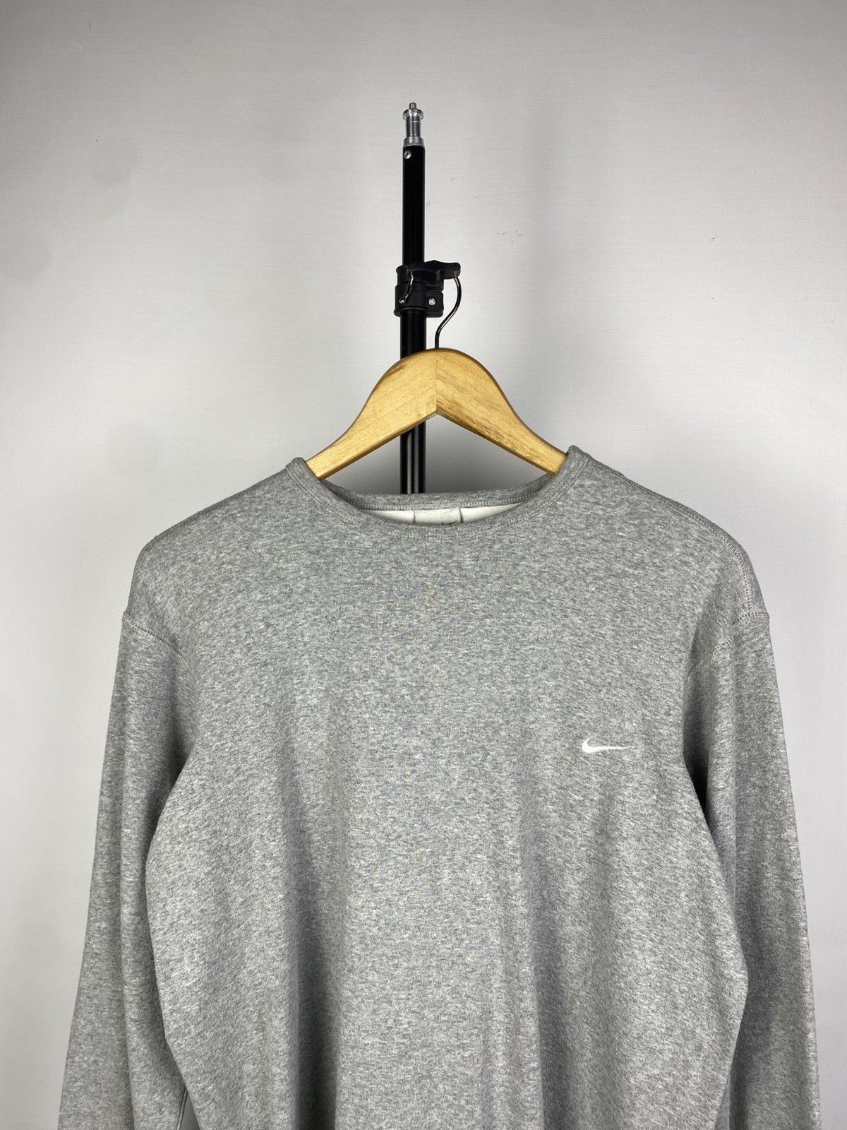 Nike × Nike ACG × Vintage Vintage 90s Nike Logo Black Sweatshirt Y2K Streetwear Size US M / EU 48-50 / 2 - 2 Thumbnail