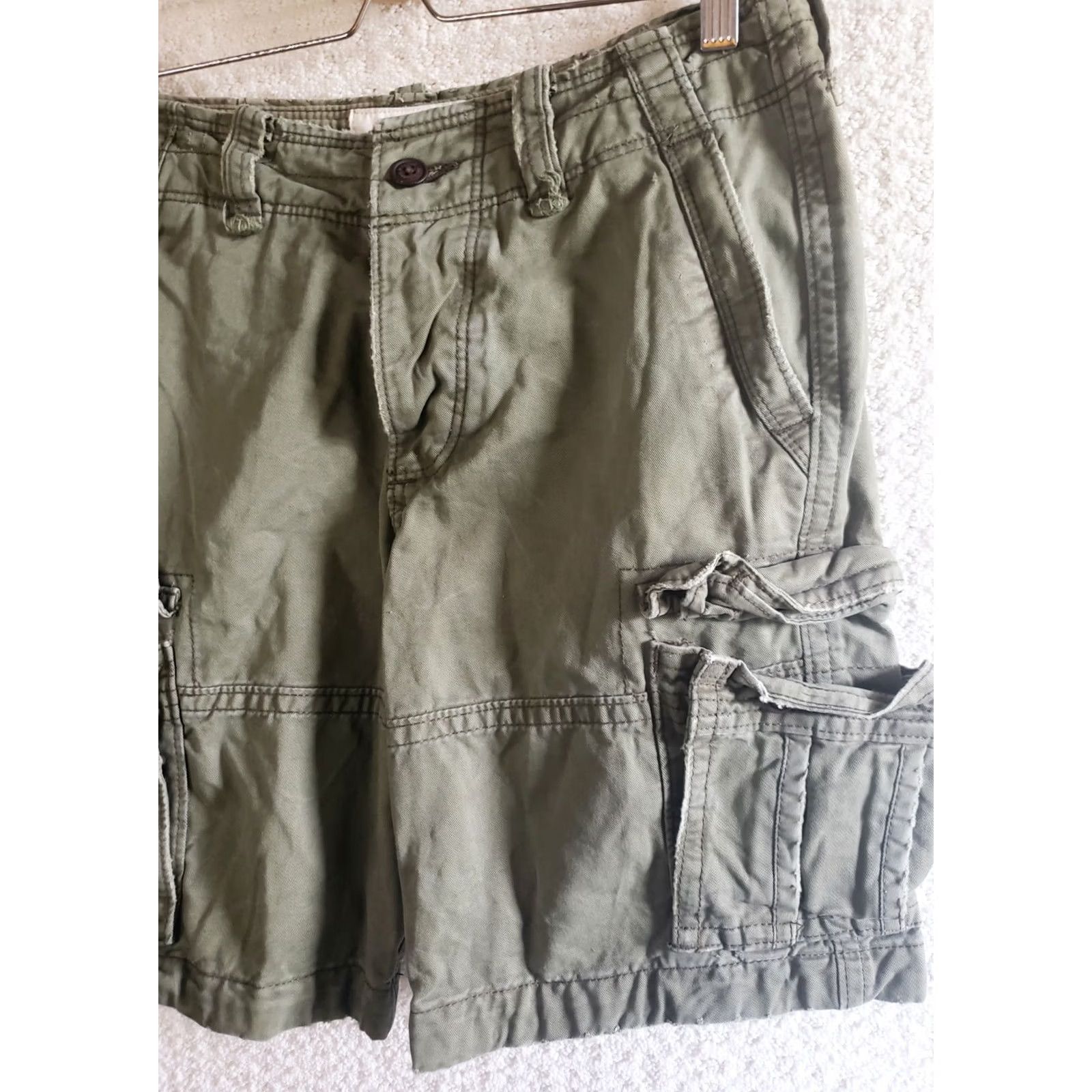 Abercrombie & Fitch Abercrombie & Fitch Mens Cargo Shorts Sz 30 Olive Green Heavyweight Cotton Cargo Pocket Button Closure Size US 30 / EU 46 - 4 Thumbnail