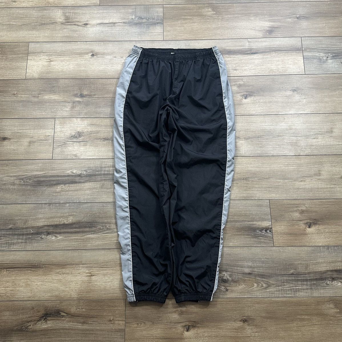 Reebok Vintage 90s Reebok Black and Grey Striped Track Pants Size US 30 / EU 46 - 1 Thumbnail