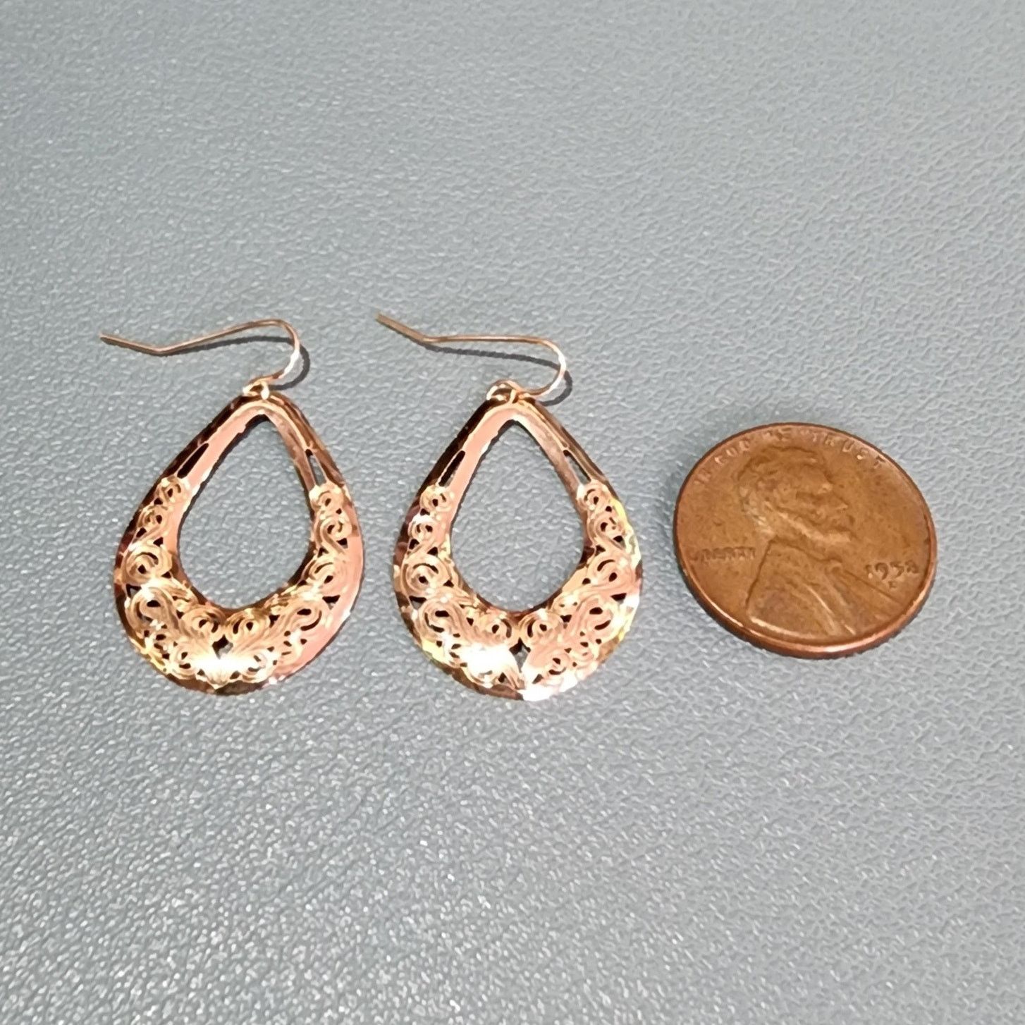 Vintage Vintage 14K Yellow Gold Cut-Out Teardrop Dangle Earrings Size ONE SIZE - 5 Thumbnail