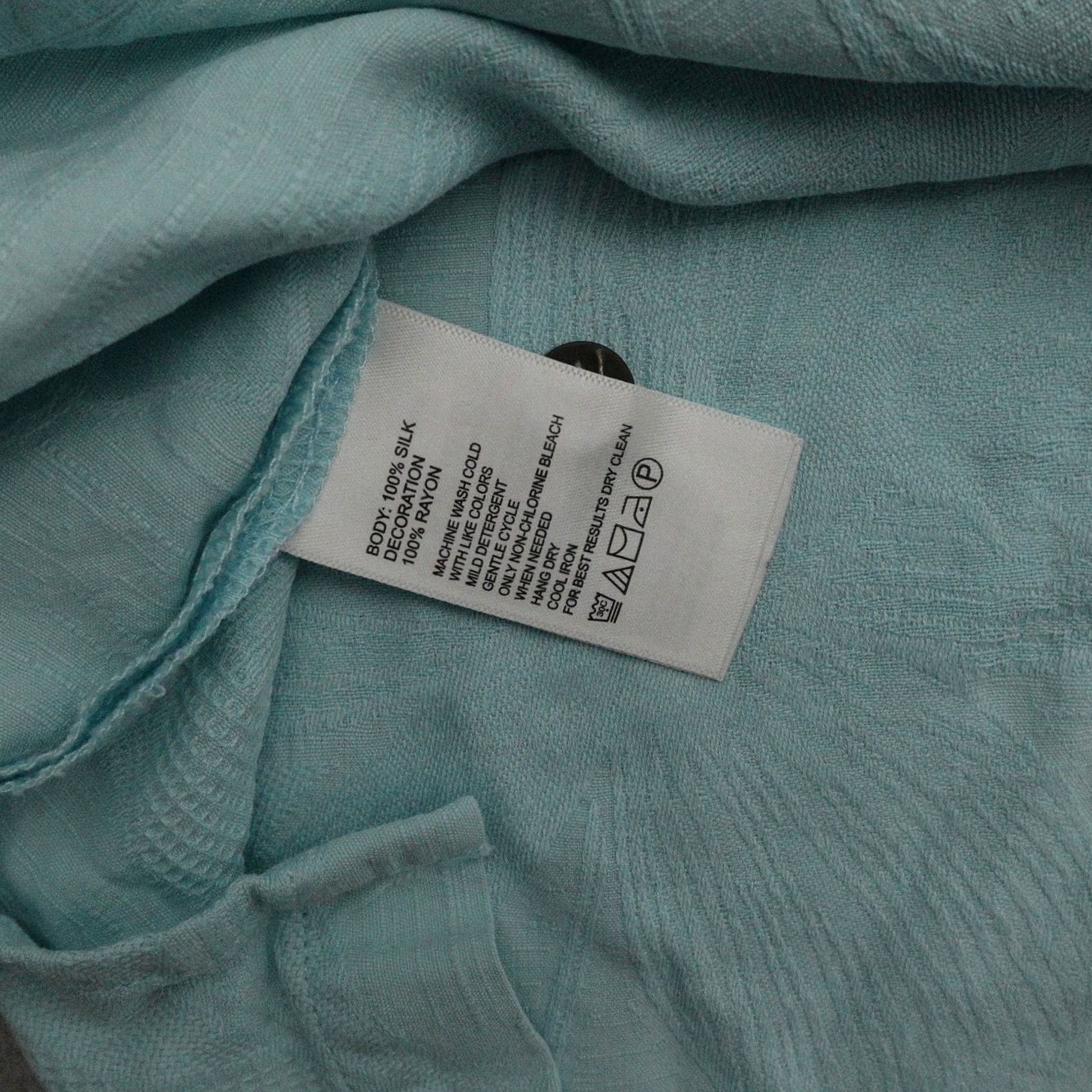 Tommy Bahama Tommy Bahama Button-Up Shirt XXL Silk Shirt Men Blue Short Sleeve 2XL Button-Up Size US XXL / EU 58 / 5 - 5 Thumbnail