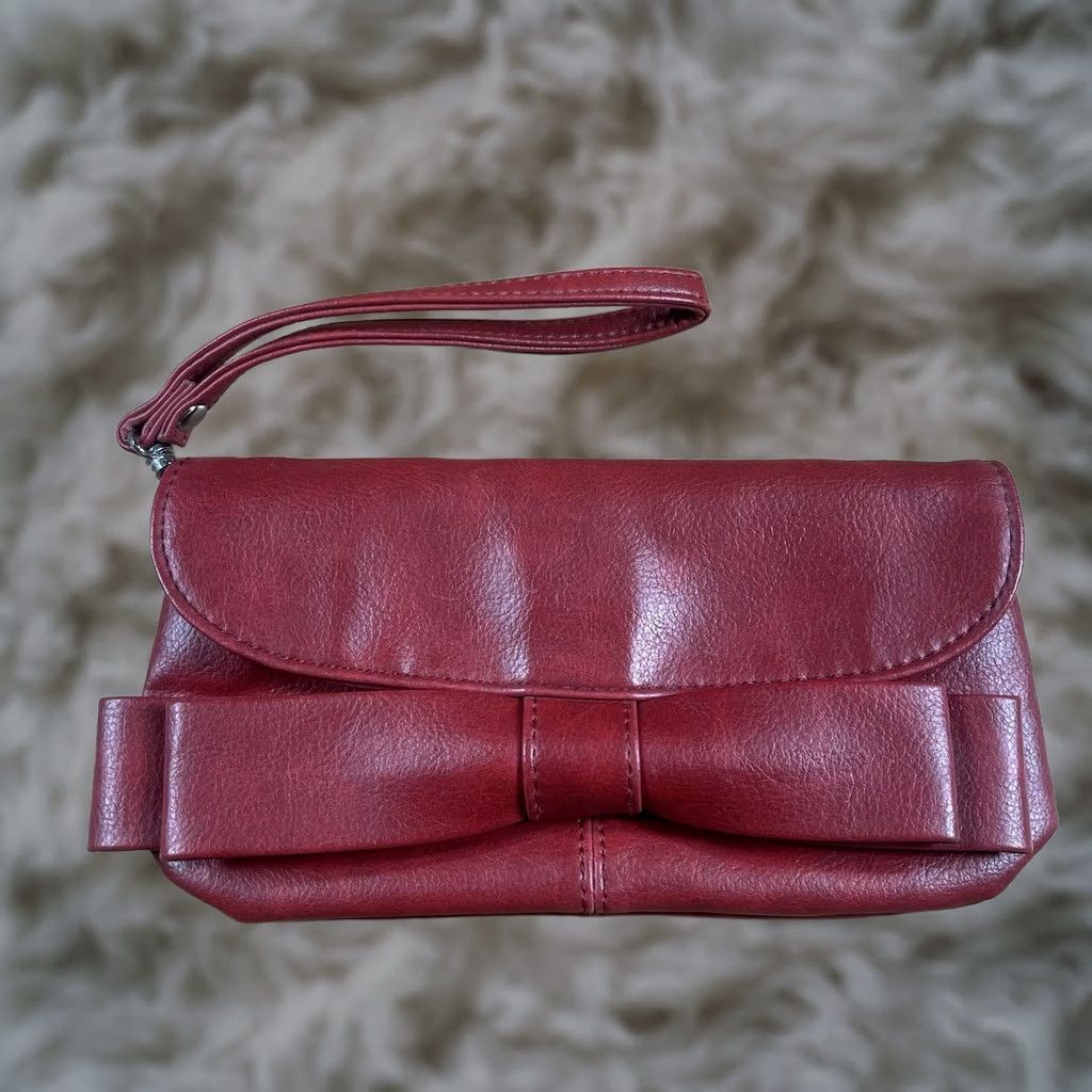 Aldo Aldo Burgundy Leather Credit Card Pouch Hand Purse Wallet Bow Pouch Wallet Women Designer 8 x 4 in Size ONE SIZE - 1 Thumbnail