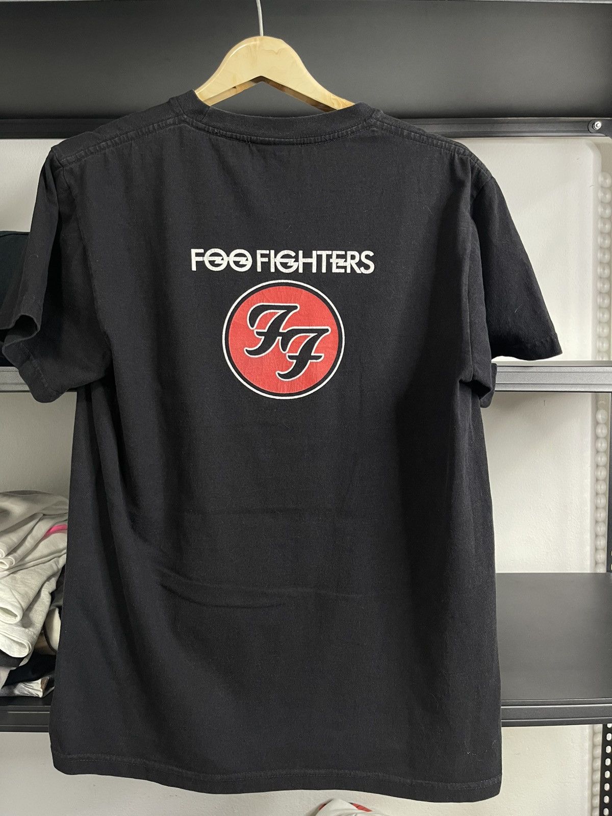 Band Tees Foo Fighters Black 'Ray Gun' Blaster Graphic T-Shirt Size US M / EU 48-50 / 2 - 2 Thumbnail